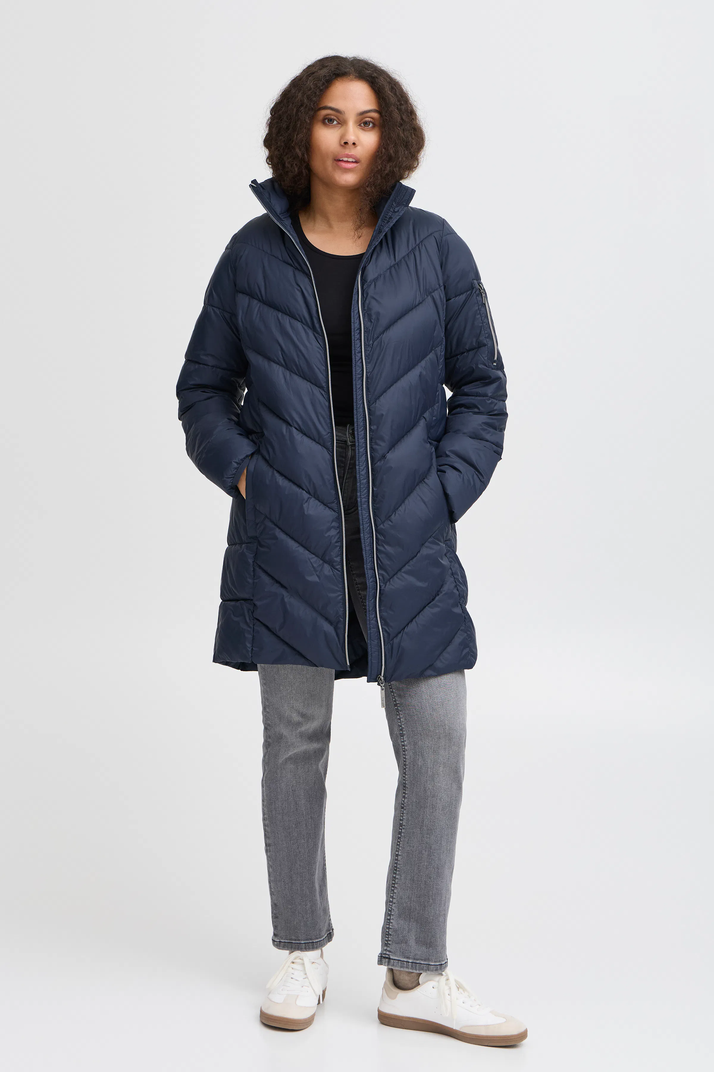  FRBAPADDING Yttertøy LOOKBOOK FRONT 20615217-193923