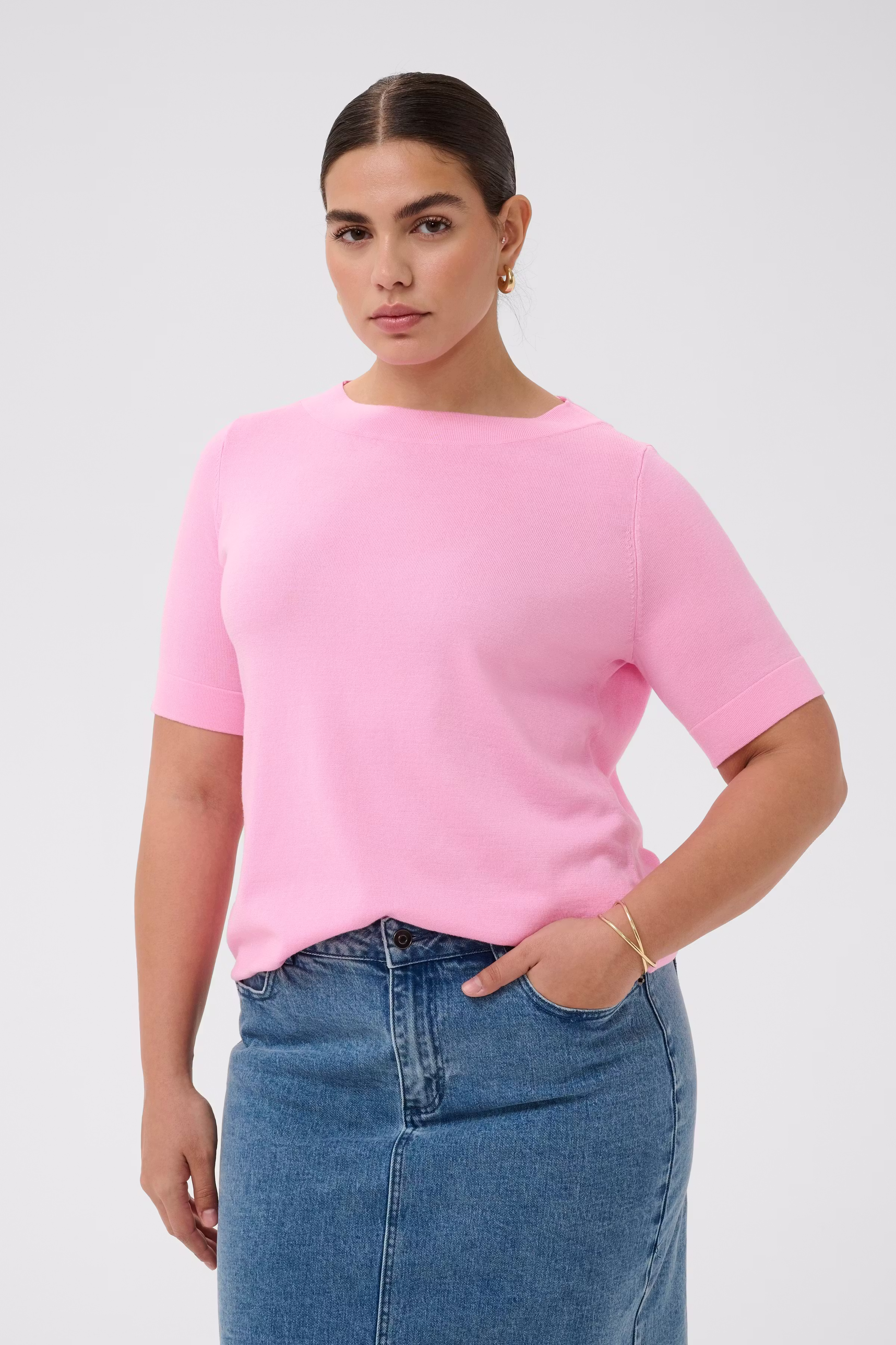 KClizzy Pullover LOOKBOOK FRONT 10583485-152218