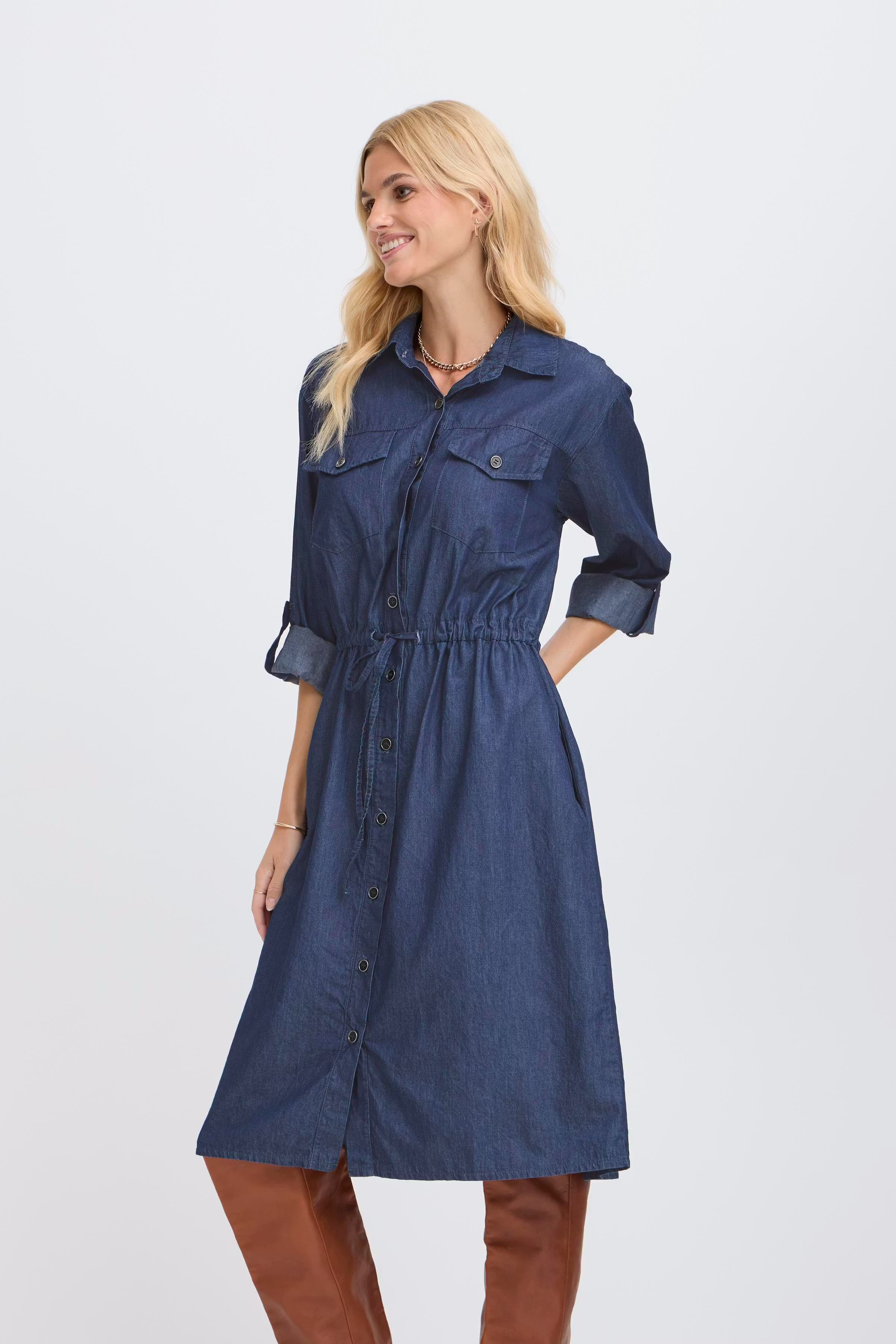 SBGLENN Kjole LOOKBOOK FRONT 22101058-203677