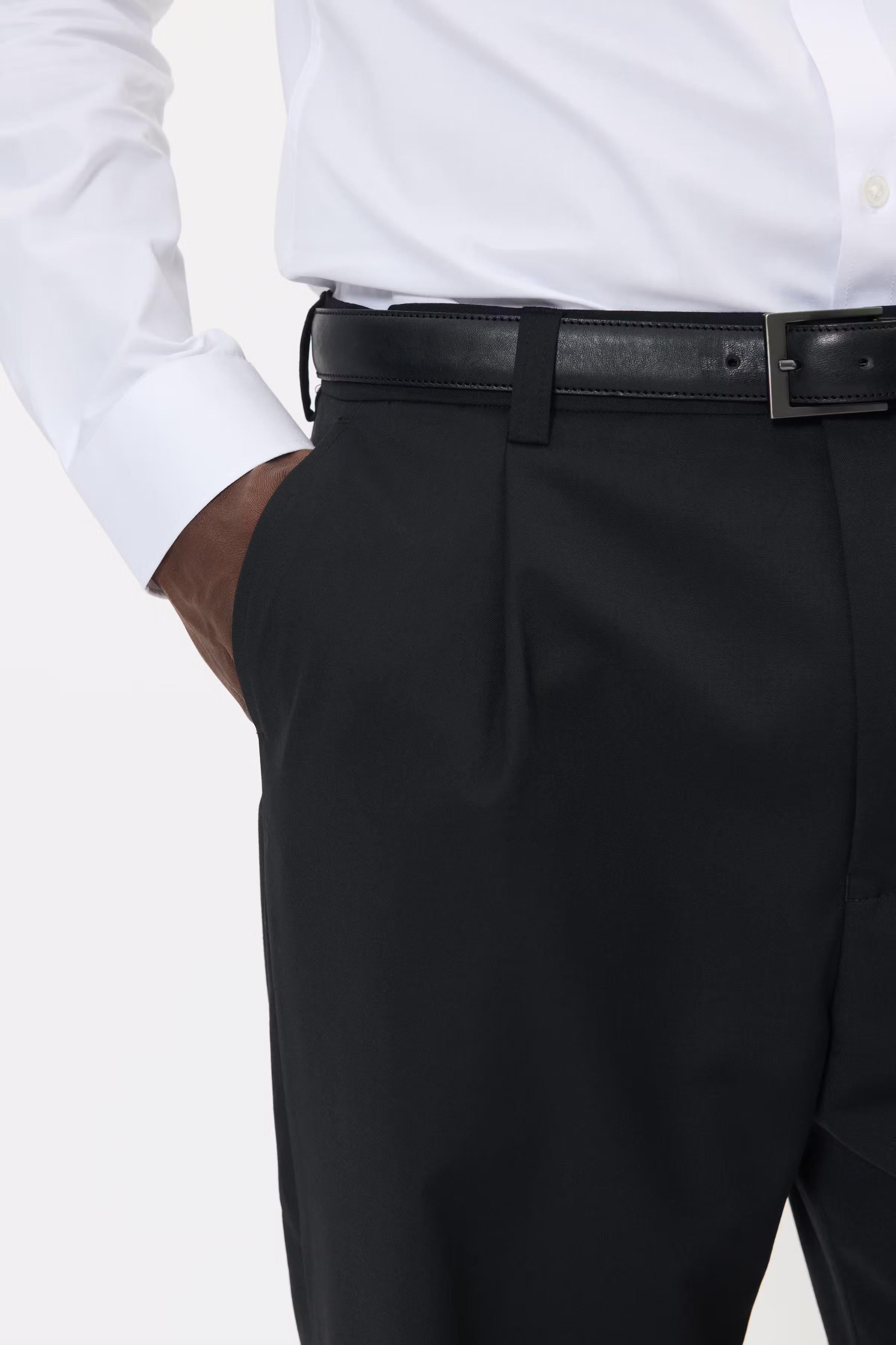 MAchino Trousers LOOKBOOK DETAIL 30208850-20050