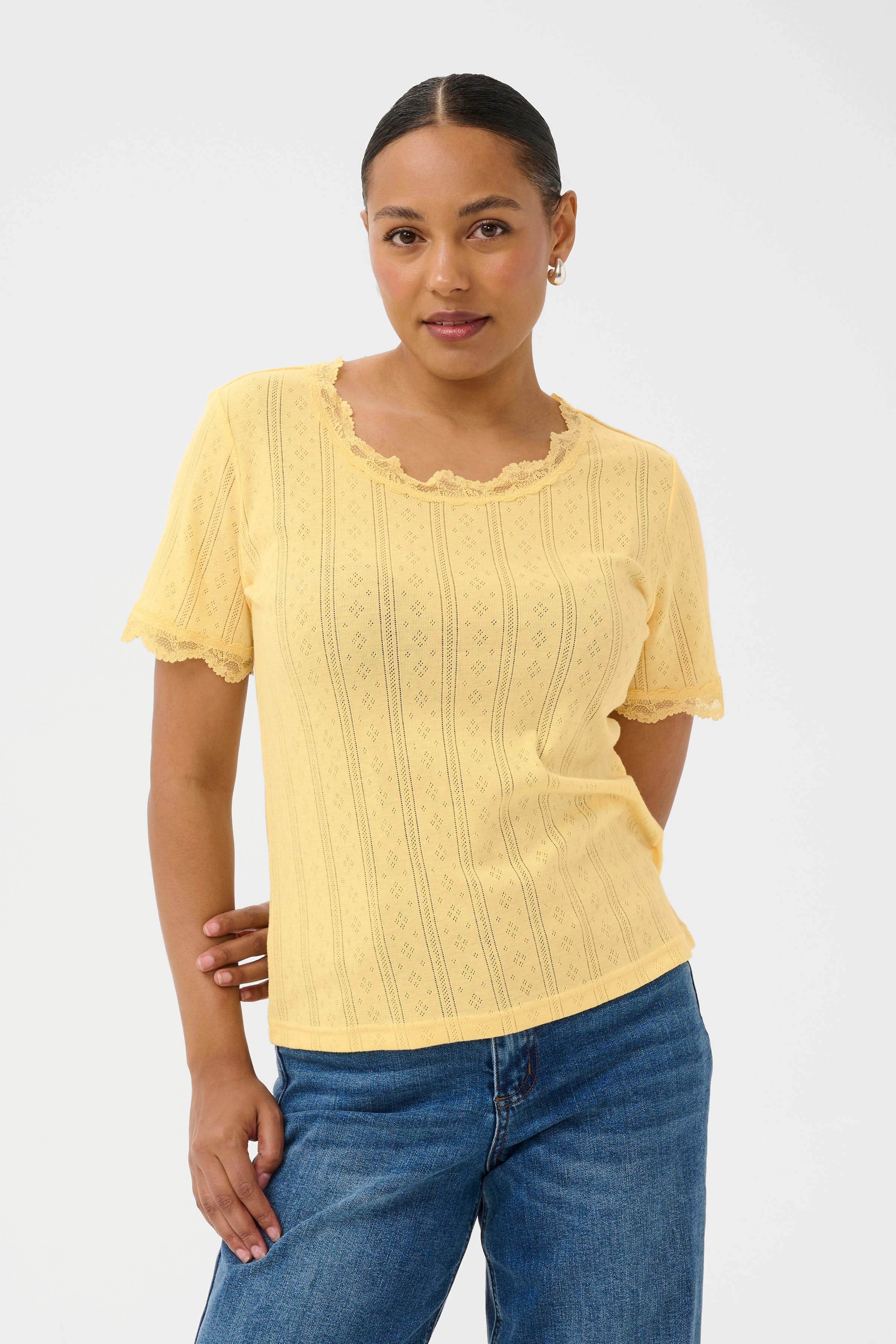 KAdina T-shirt LOOKBOOK FRONT 10512404-130822