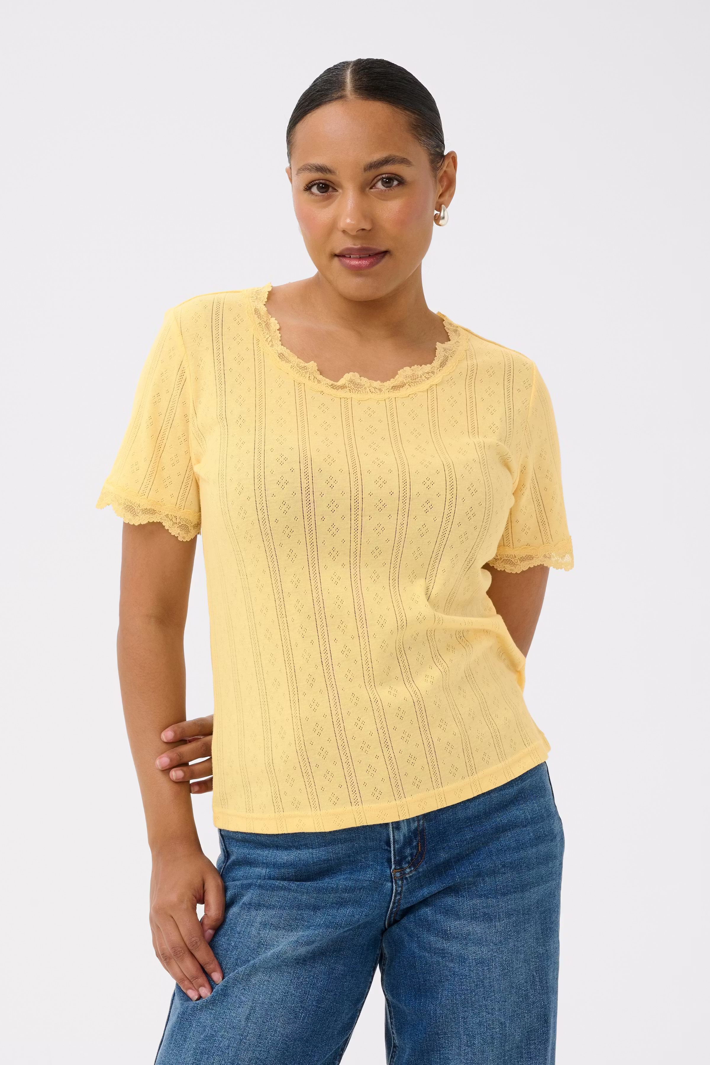 KAdina T-shirt LOOKBOOK FRONT 10512404-130822