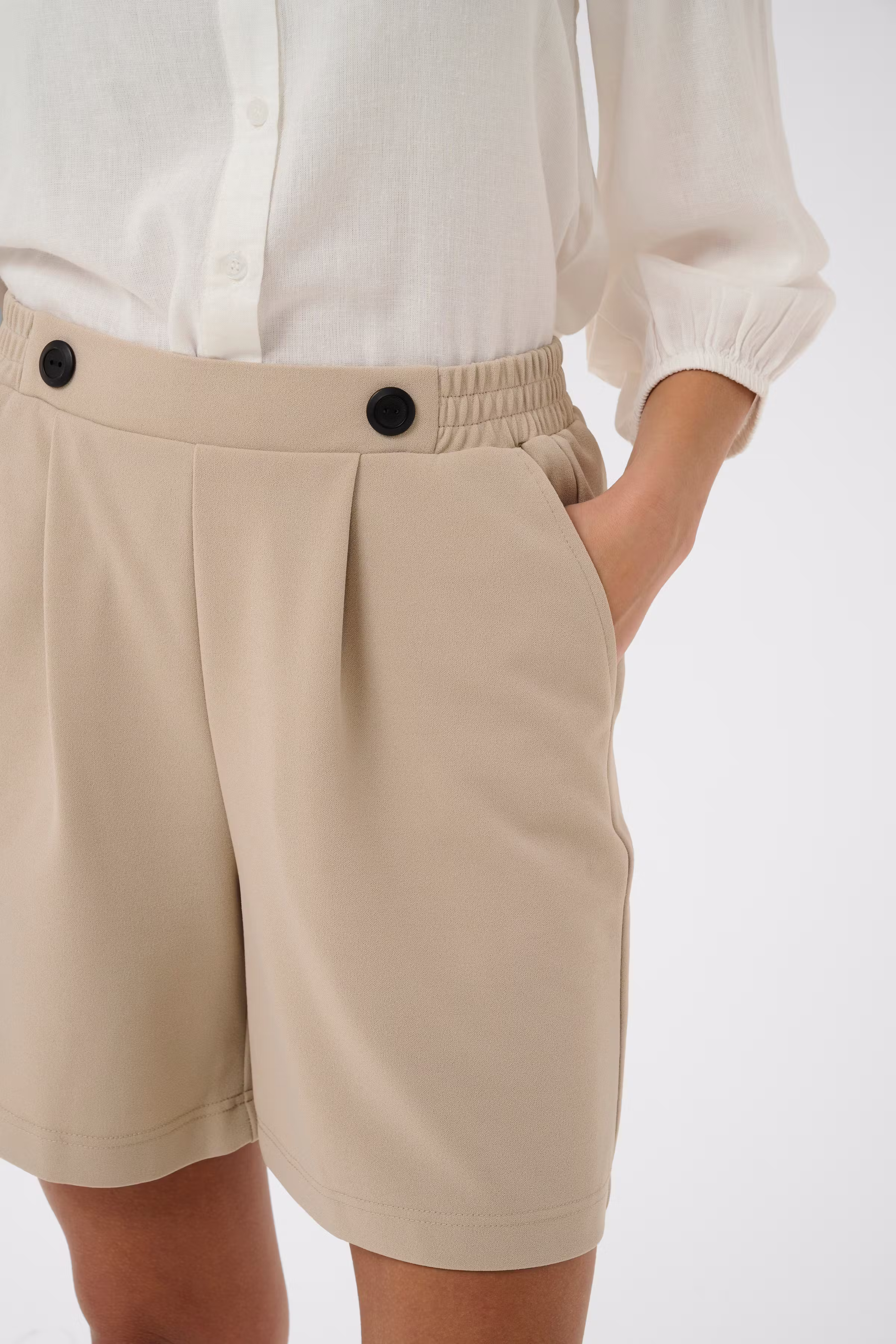 KAphoebe Shorts LOOKBOOK DETAIL 10511490-151305