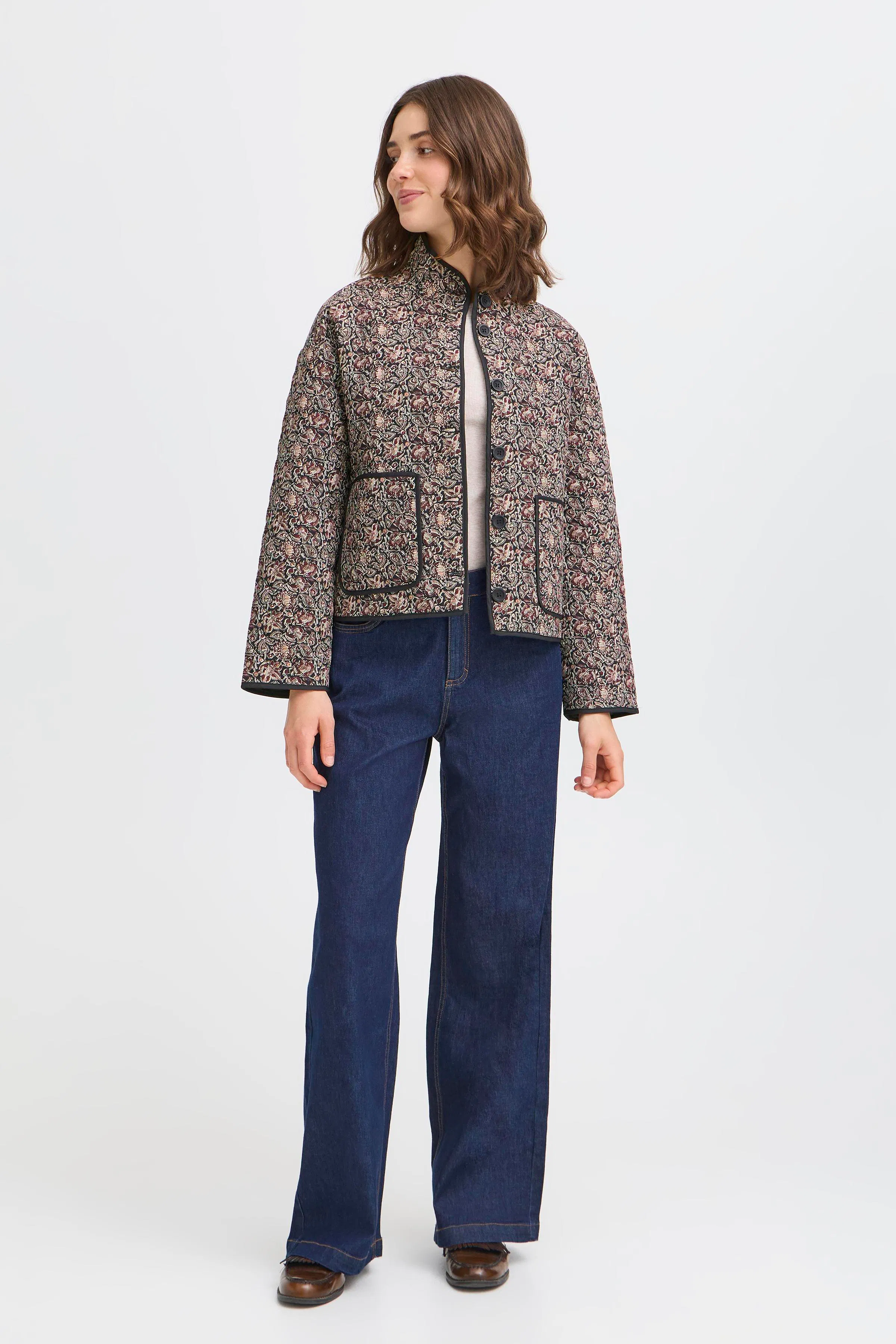 FRCLAUDINE Casual jakke LOOKBOOK FRONT 20617085-900002987