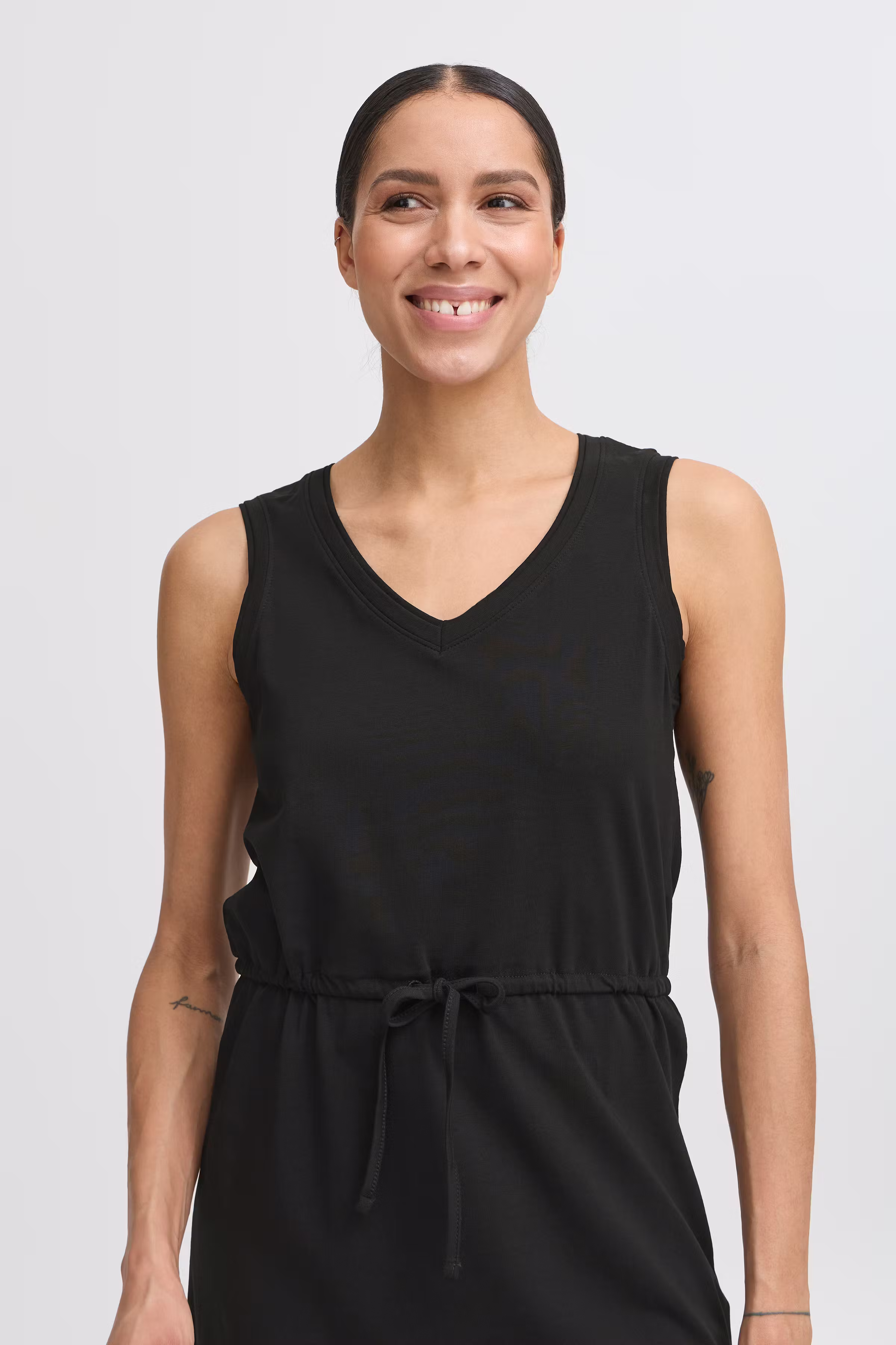 BYPANDINNA Kjole LOOKBOOK DETAIL 20814992-200451