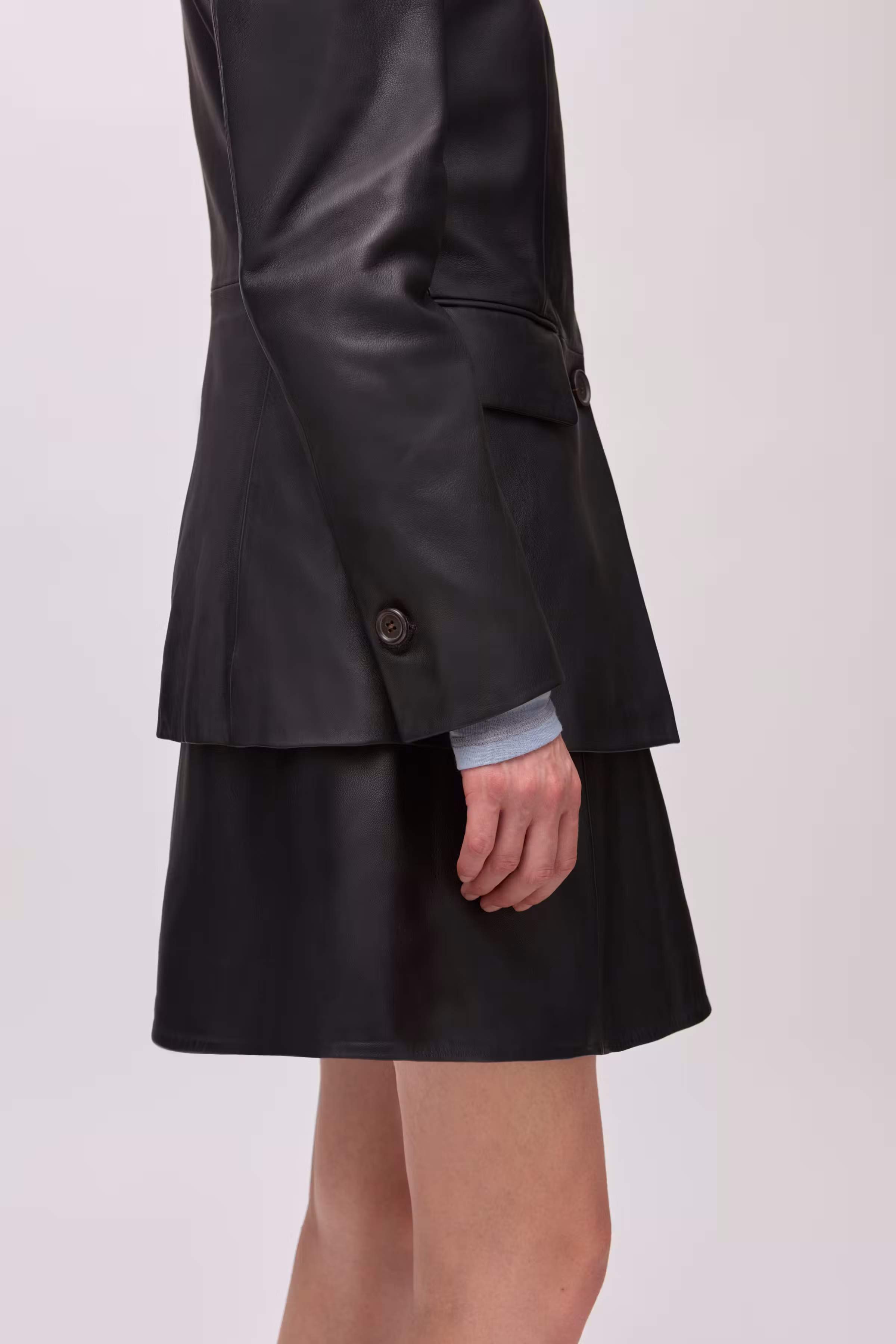 IOLiza Outerwear LOOKBOOK DETAIL 30600111-BK999