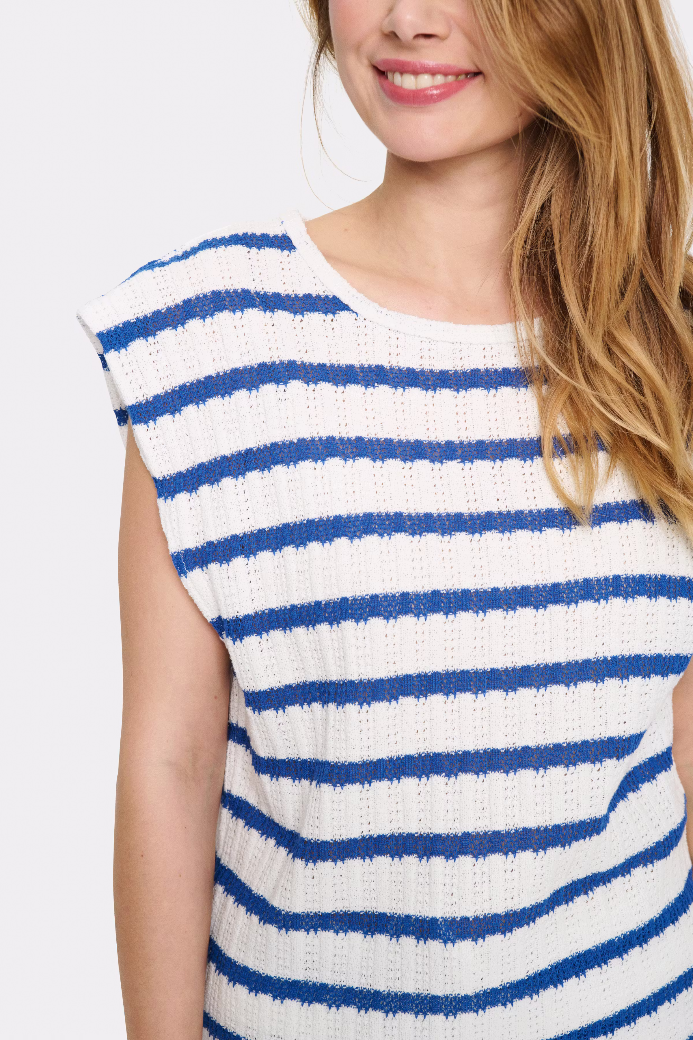 EsmereSZ T-shirt LOOKBOOK DETAIL 30513270-110605