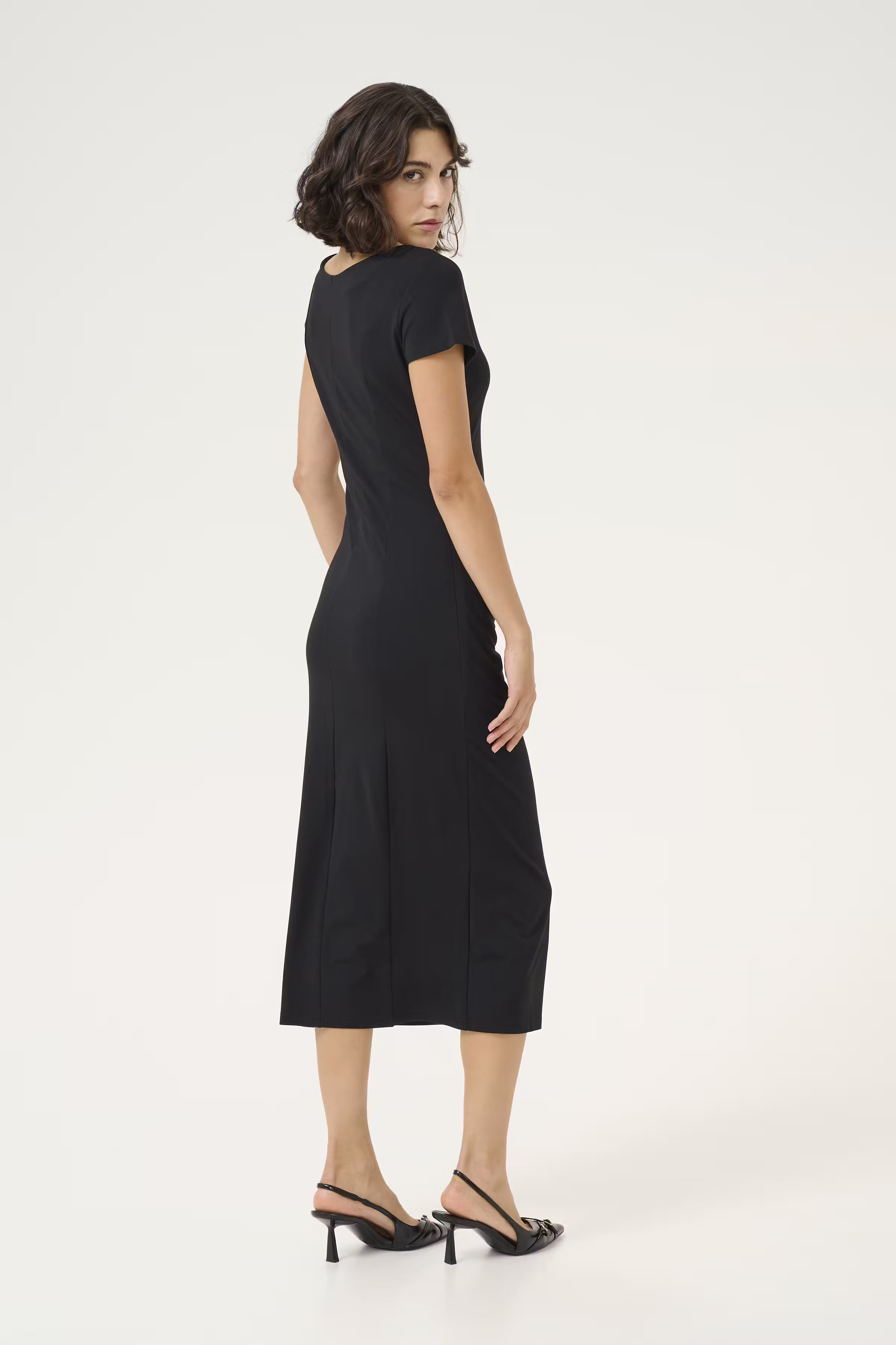 KAmira Kjole LOOKBOOK BACK 10509740-100121