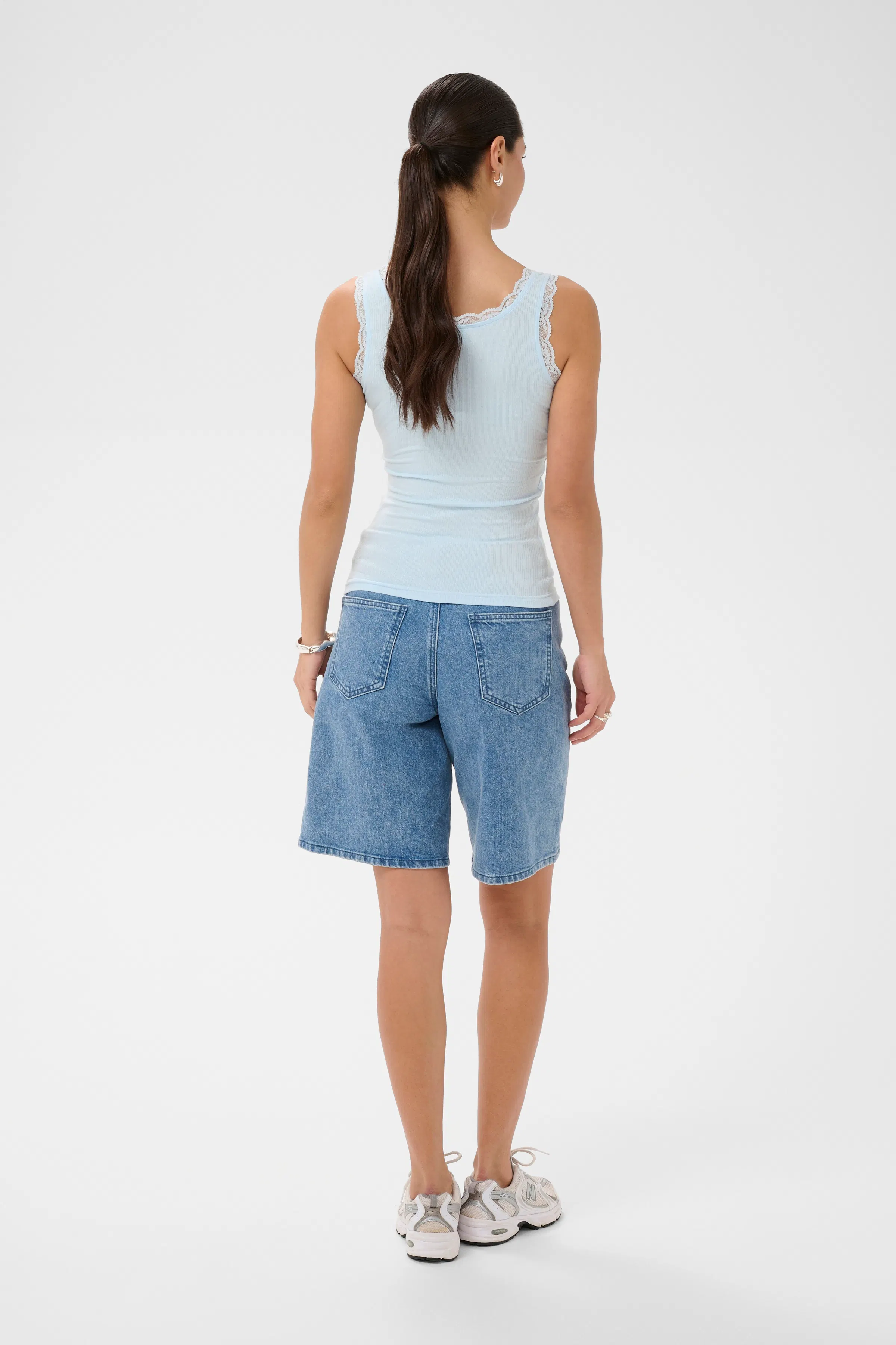 KAomi T-shirt LOOKBOOK BACK 10510143-144005