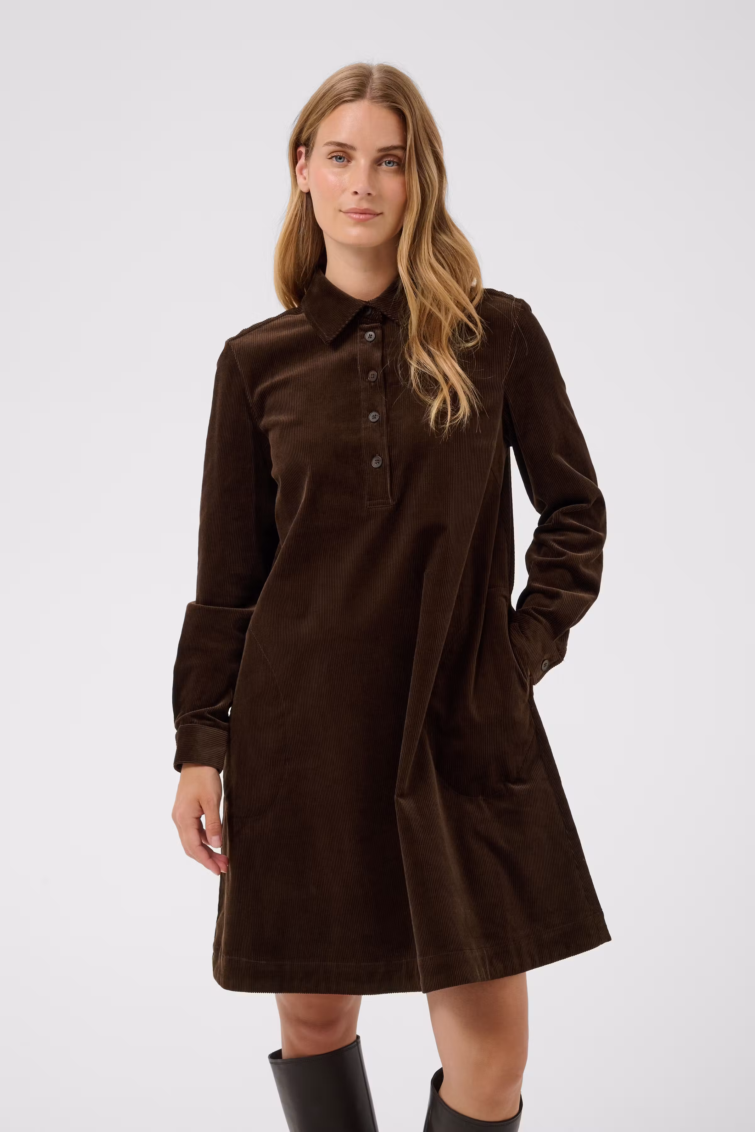 CorinthaPW Kjole LOOKBOOK FRONT 30310795-191106