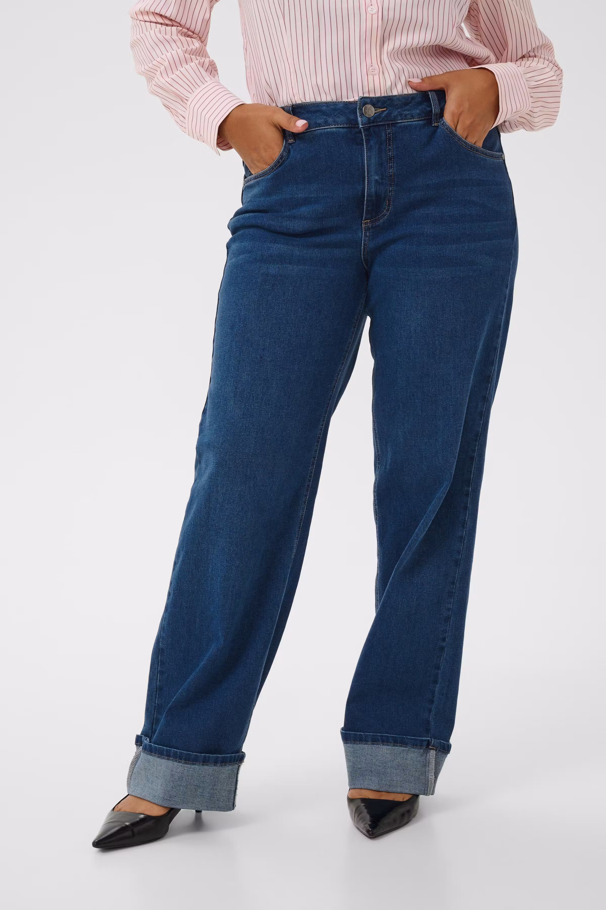 KCandrya Jeans LOOKBOOK FRONT 10584757-104462