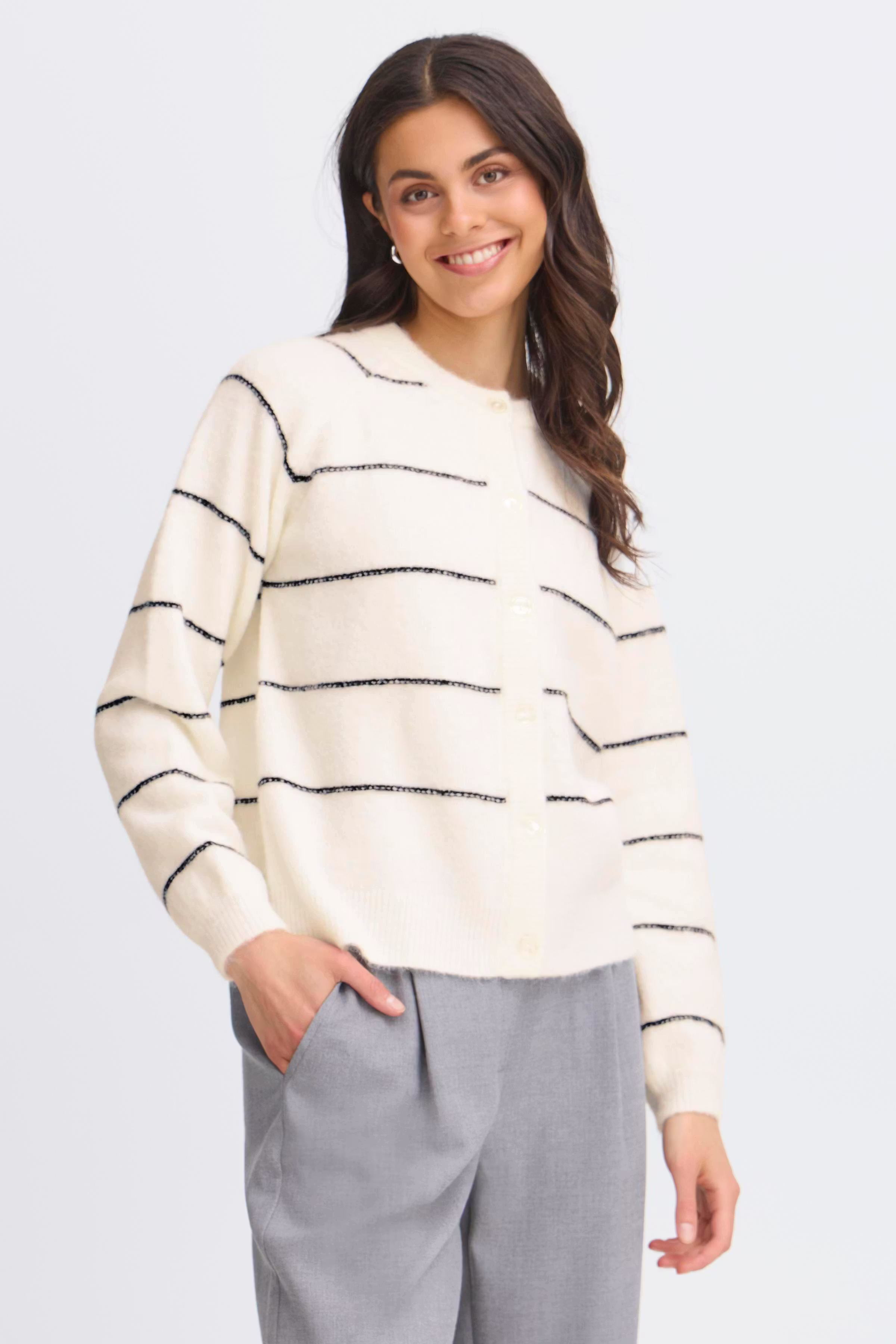 FRKENDRA Cardigan LOOKBOOK FRONT 20615962-204421