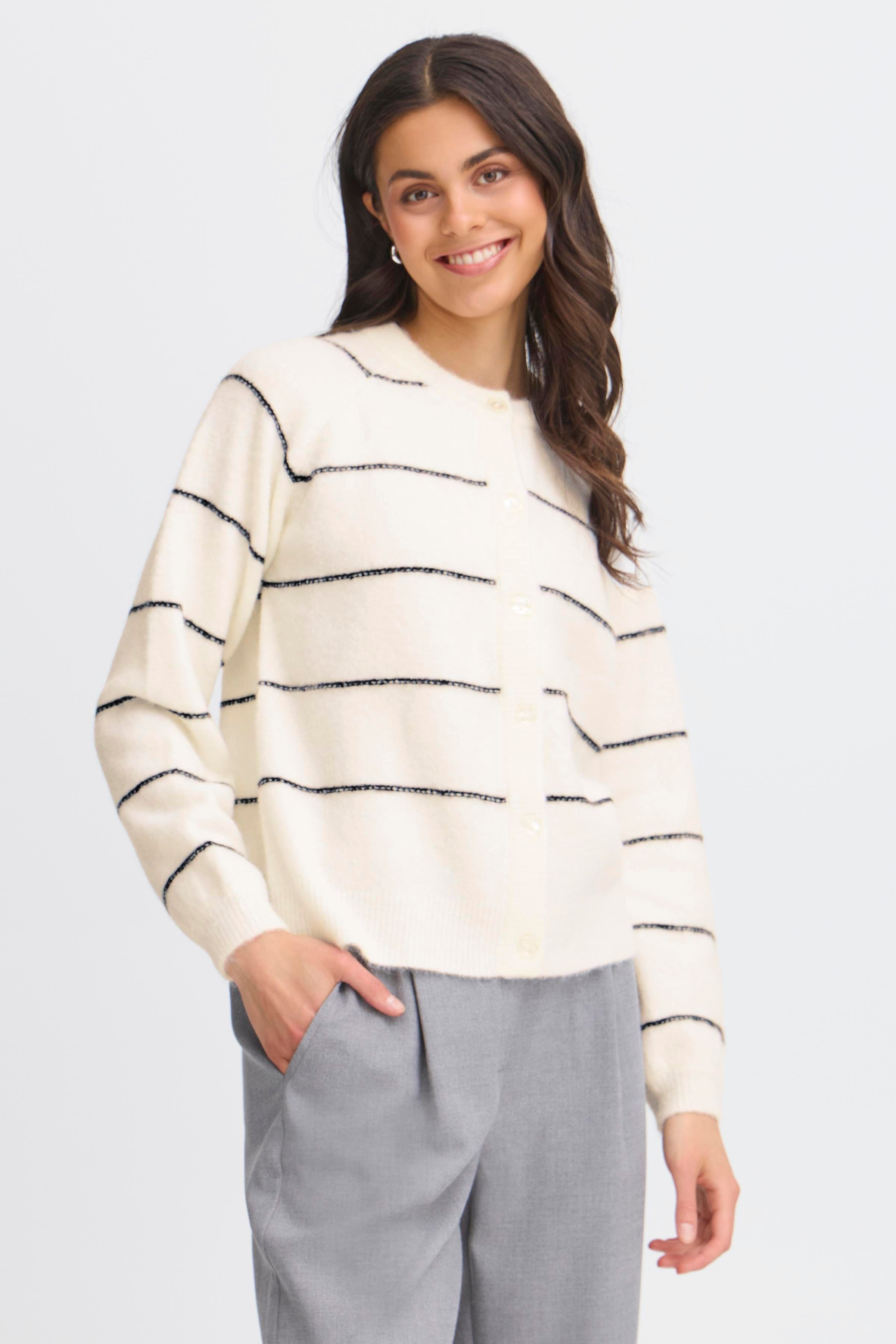 FRKENDRA Cardigan LOOKBOOK FRONT 20615962-204421