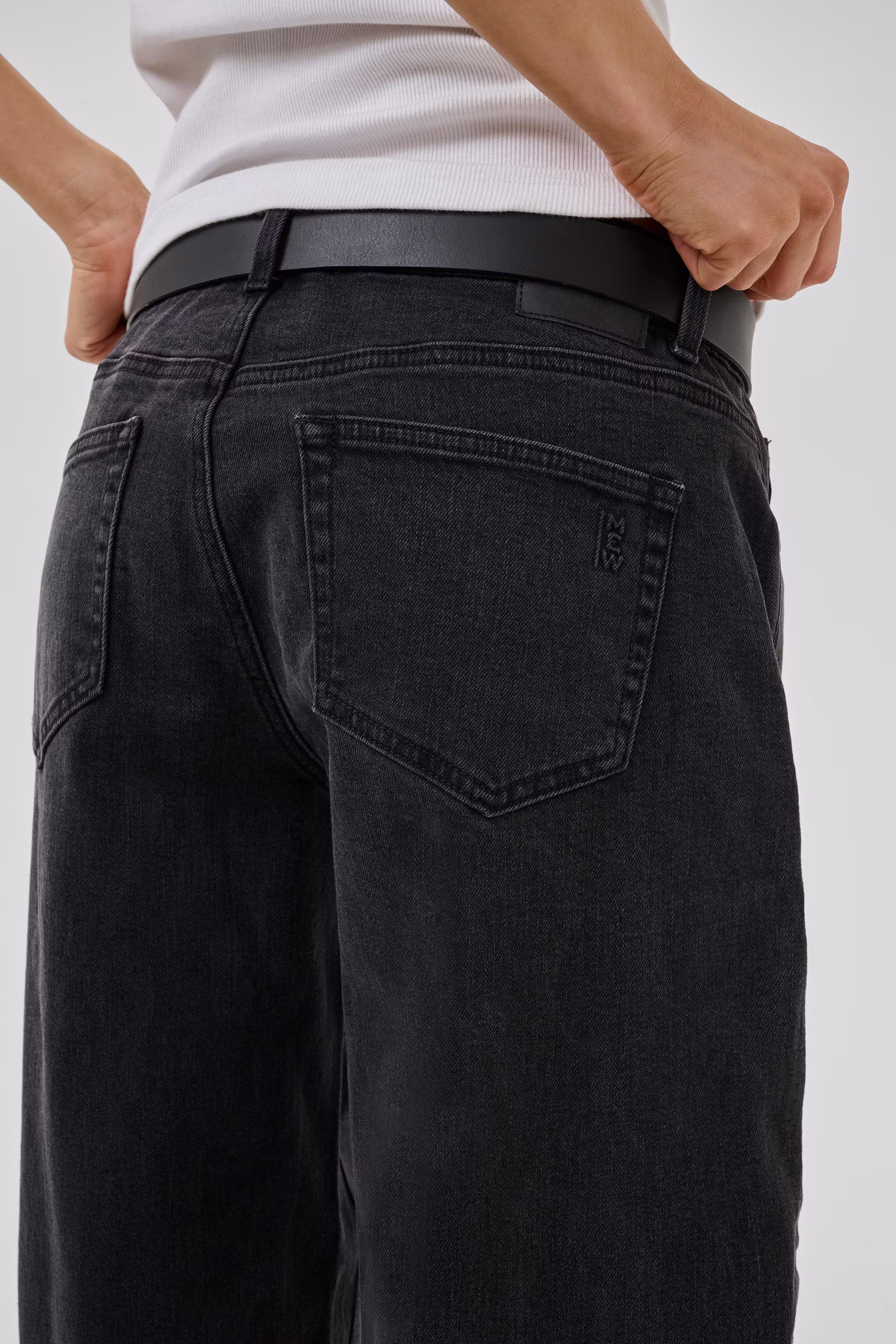 BalooMW Barrel jeans LOOKBOOK DETAIL 10705241-100086