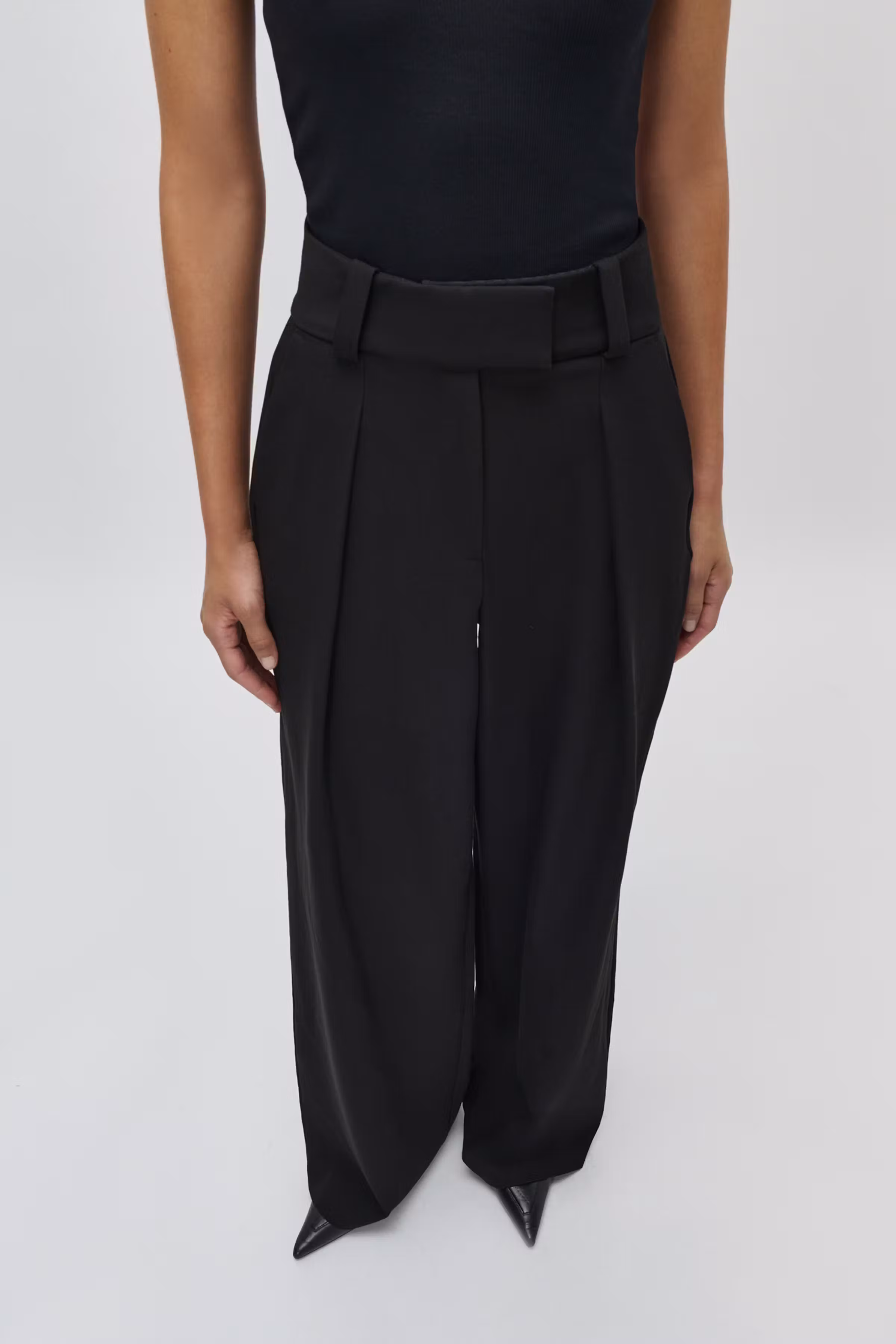 IOPEONY Bukser LOOKBOOK FRONT 30600550-BK999