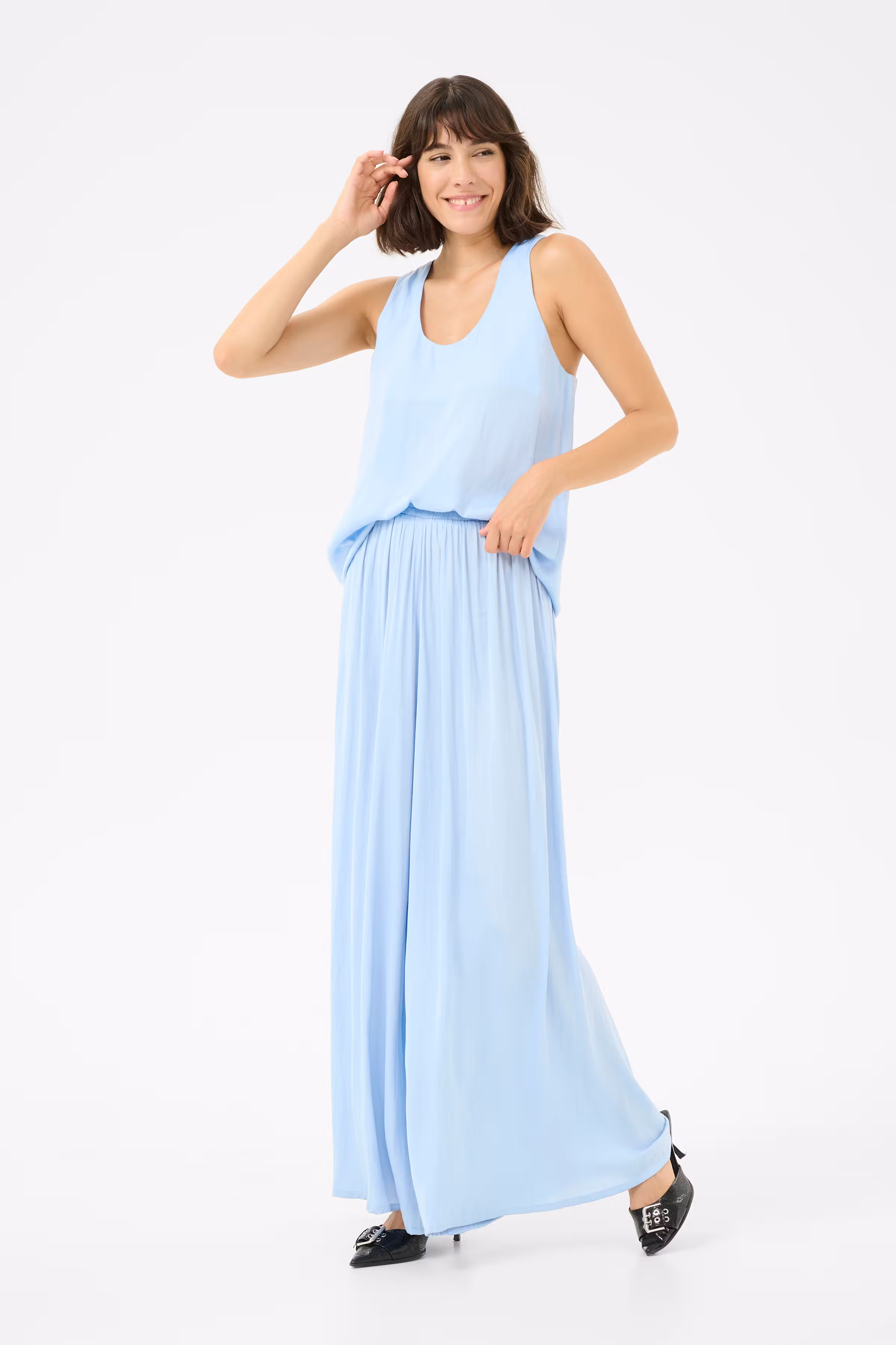 KAallie Blus LOOKBOOK FRONT 10509832-164016