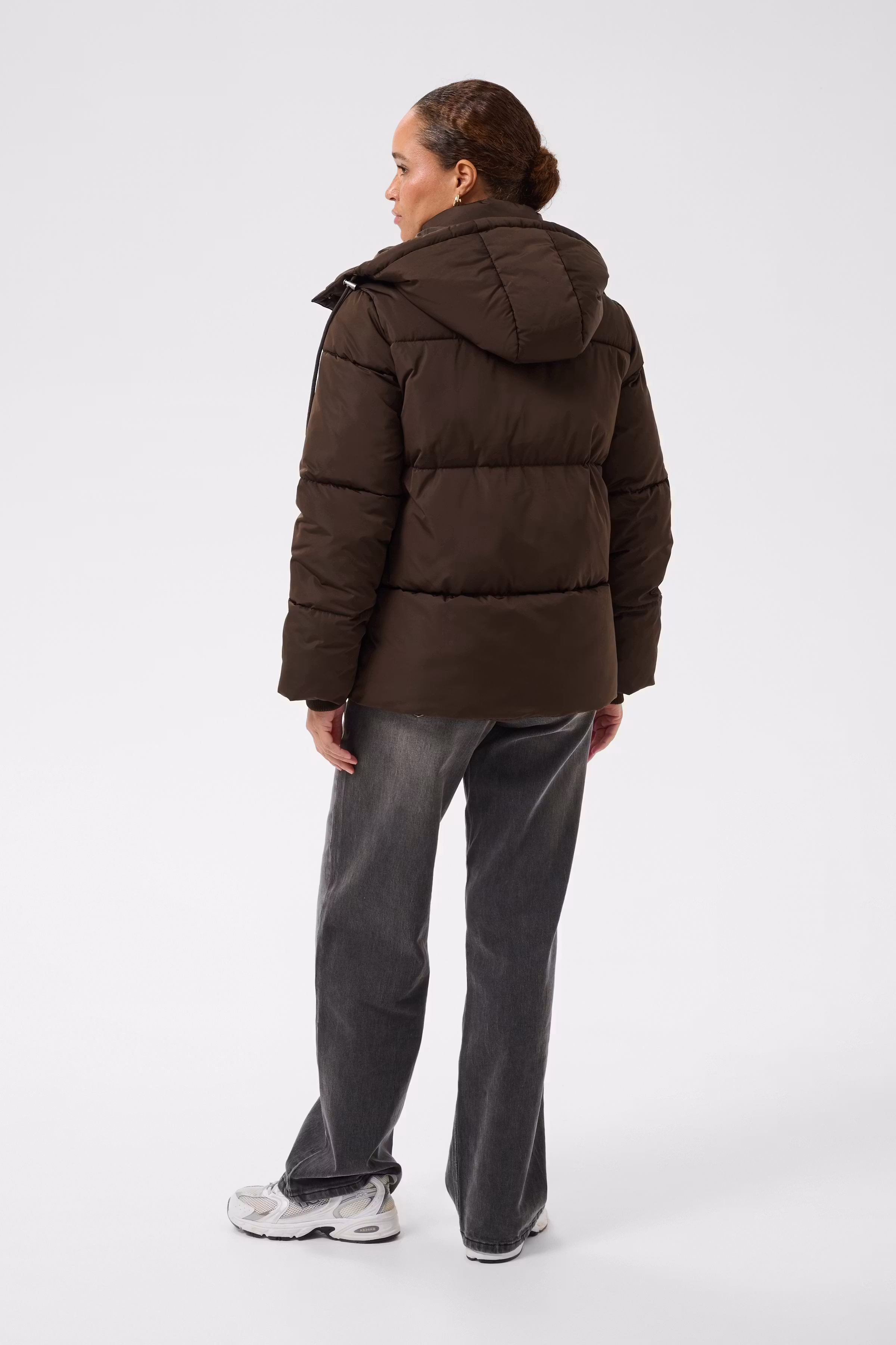 KAnikalui Outerwear LOOKBOOK BACK 10511828-190915