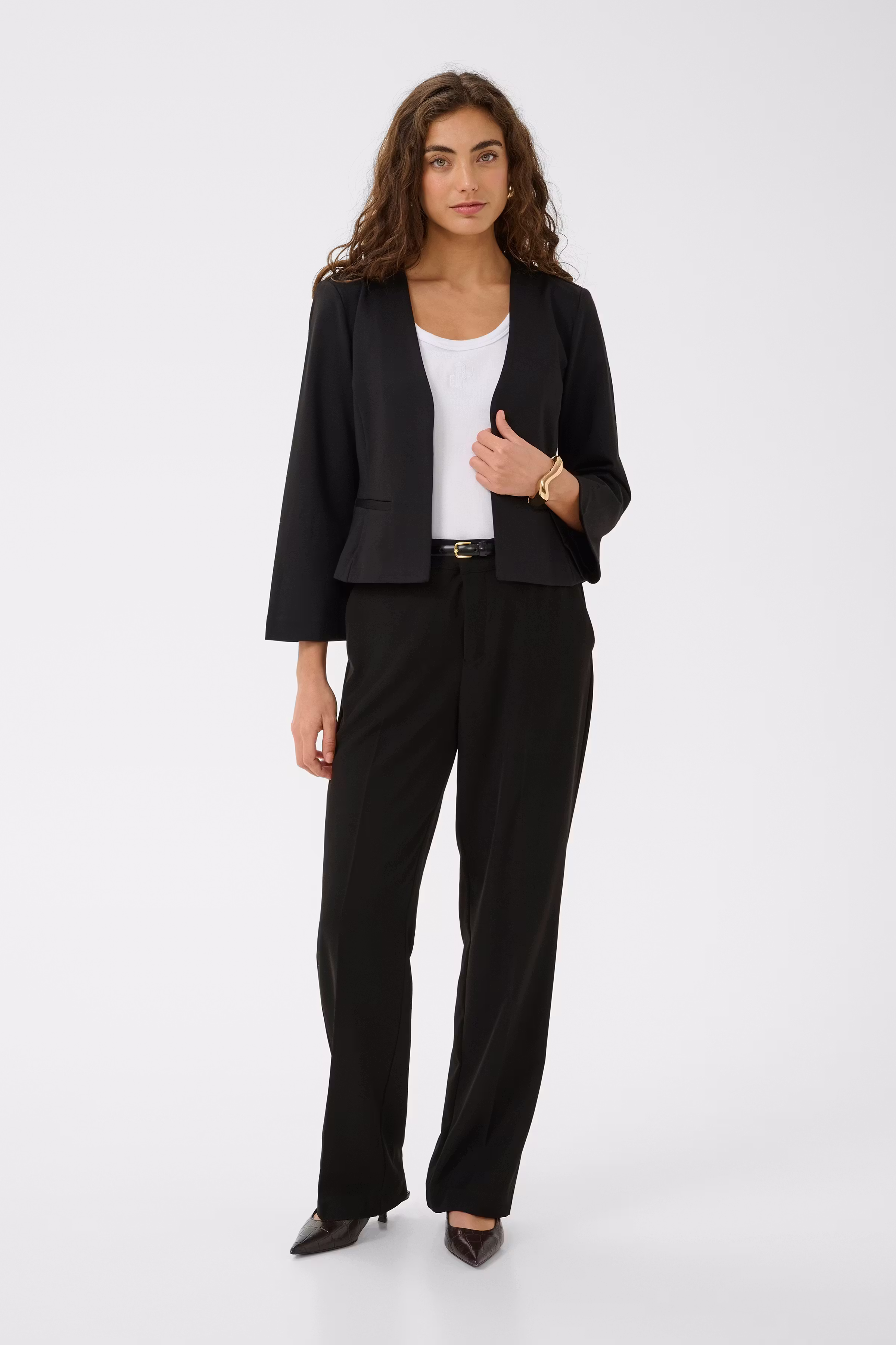 CUeloise Blazer LOOKBOOK FRONT 50110520-500012