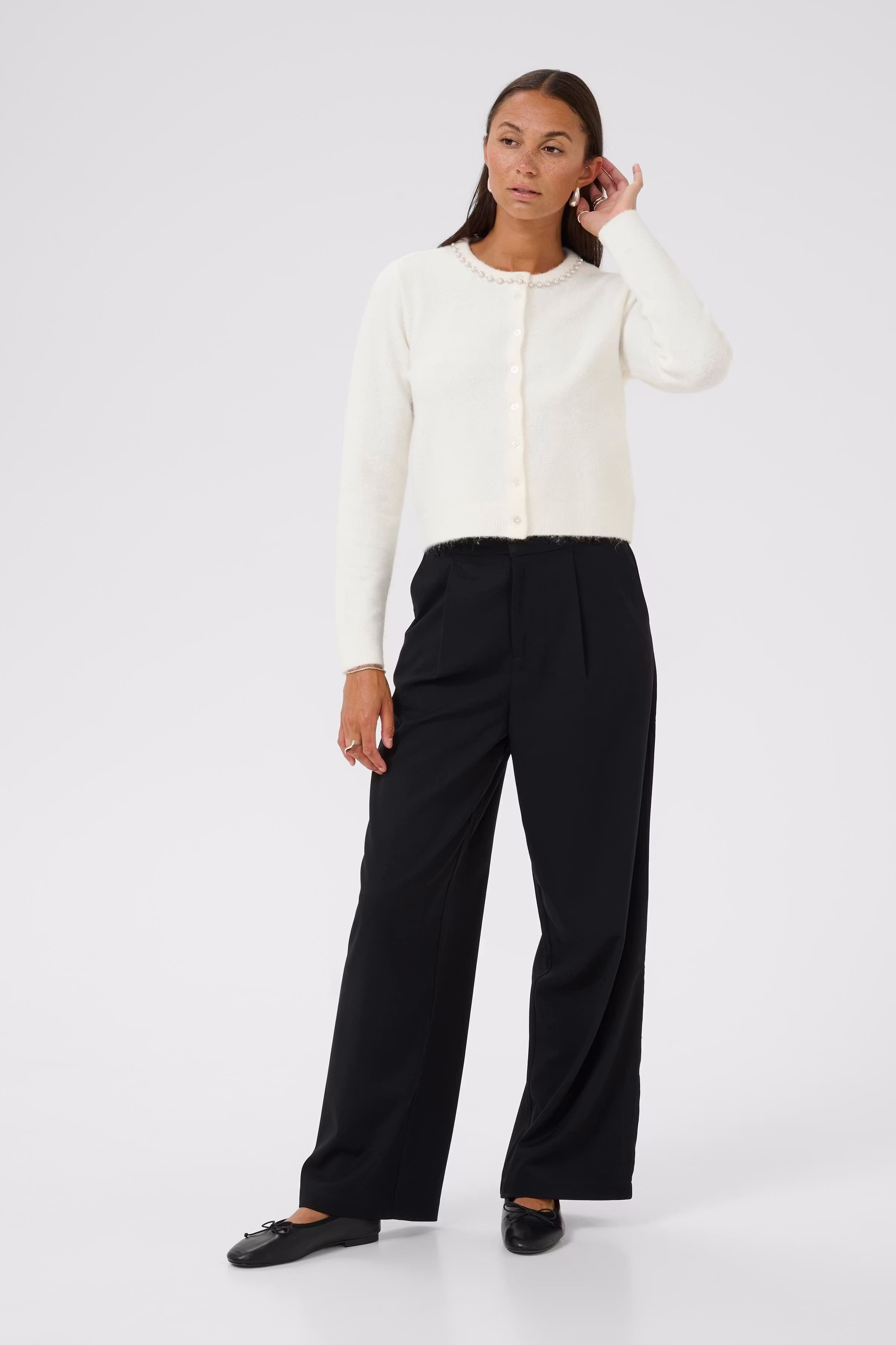 KAroxy Cardigan LOOKBOOK FRONT 10510621-110602