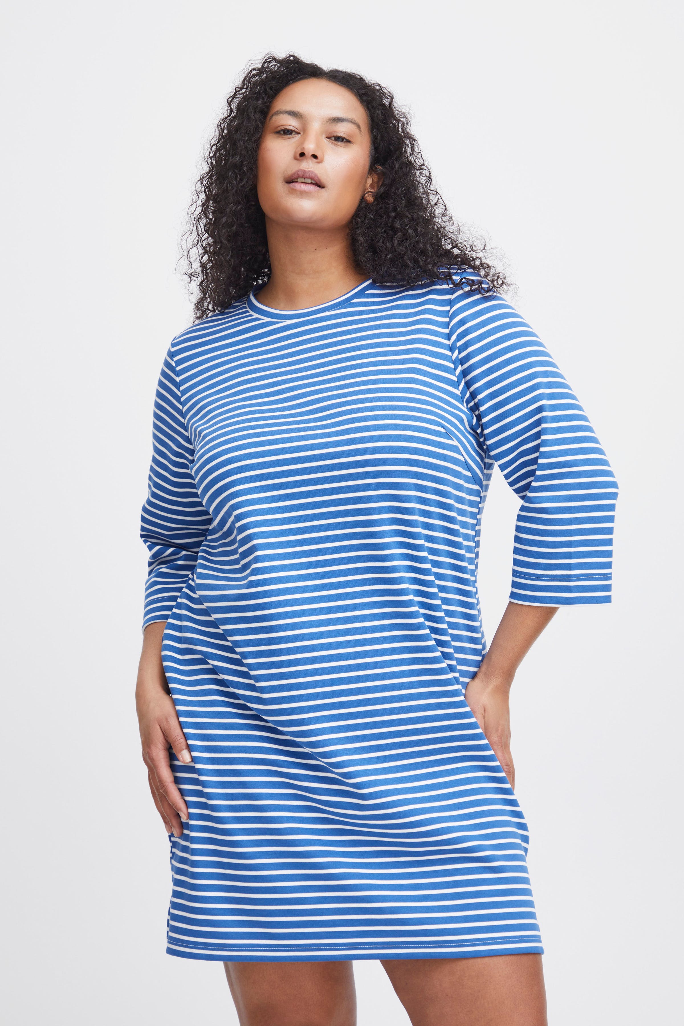 SWVARS Kleid LOOKBOOK FRONT 20614298-202815