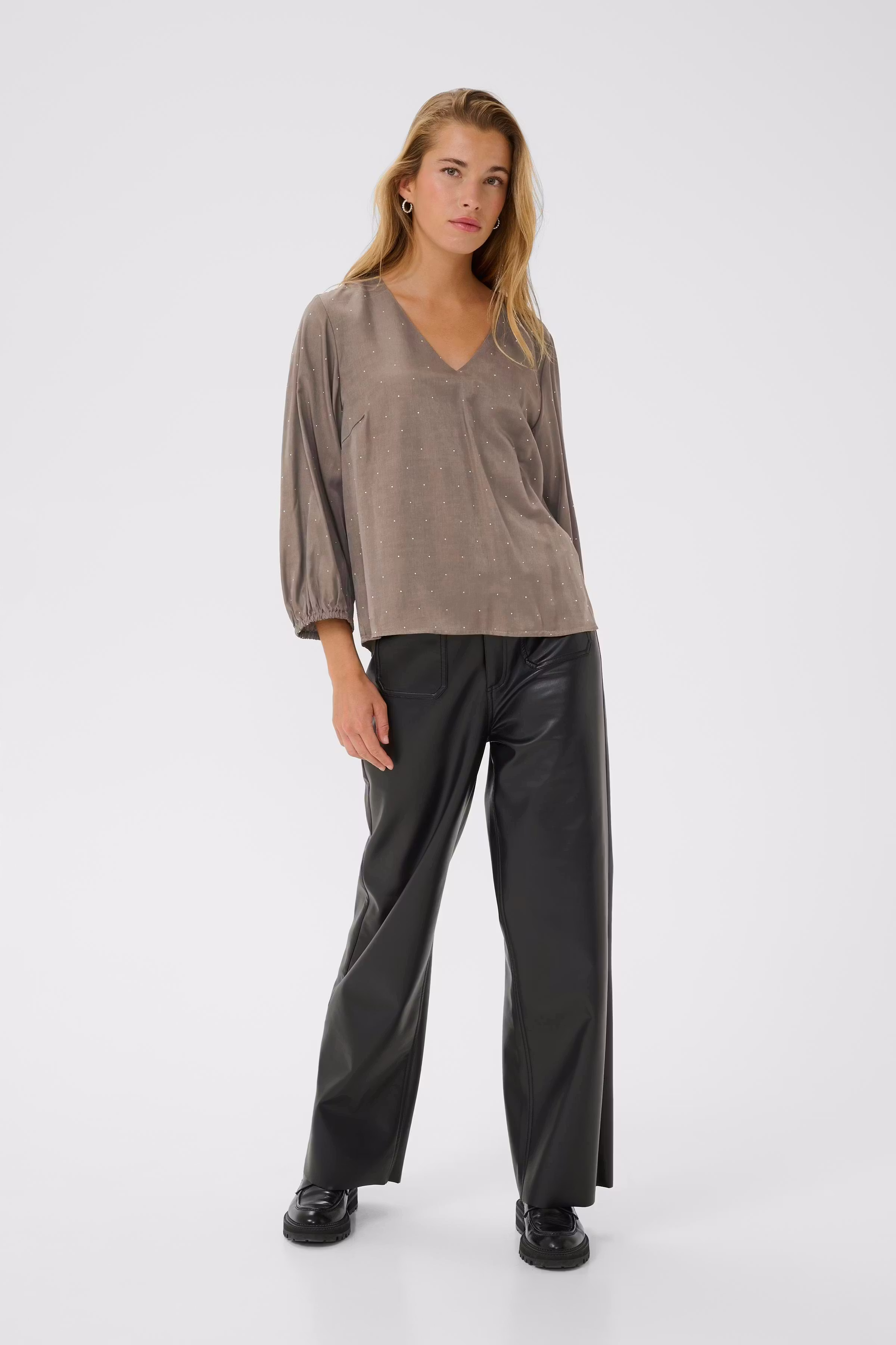 KAida Bluse LOOKBOOK FRONT 10510817-190808