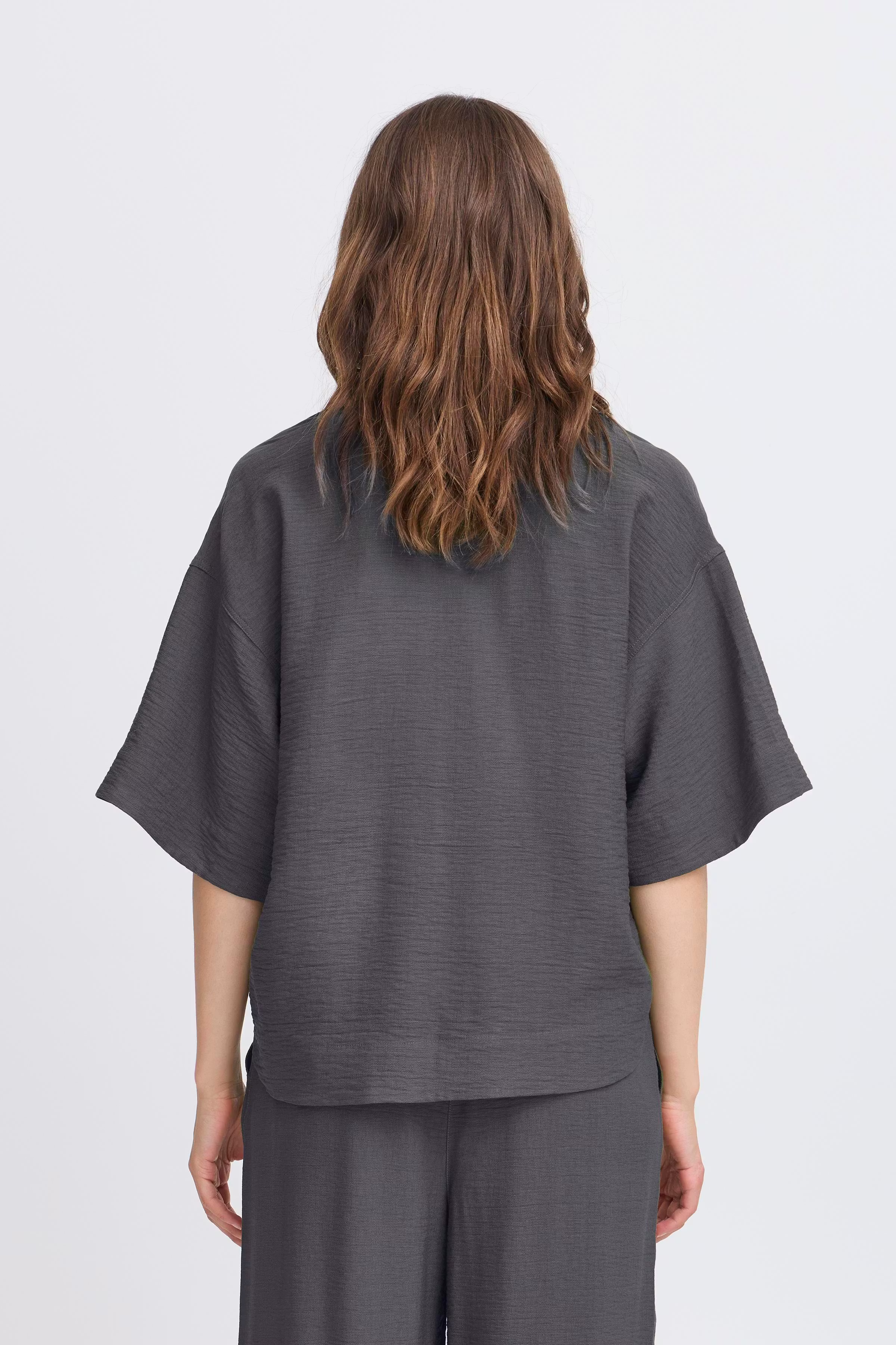 IHFAZIMA Overhemd LOOKBOOK BACK 20124200-190203