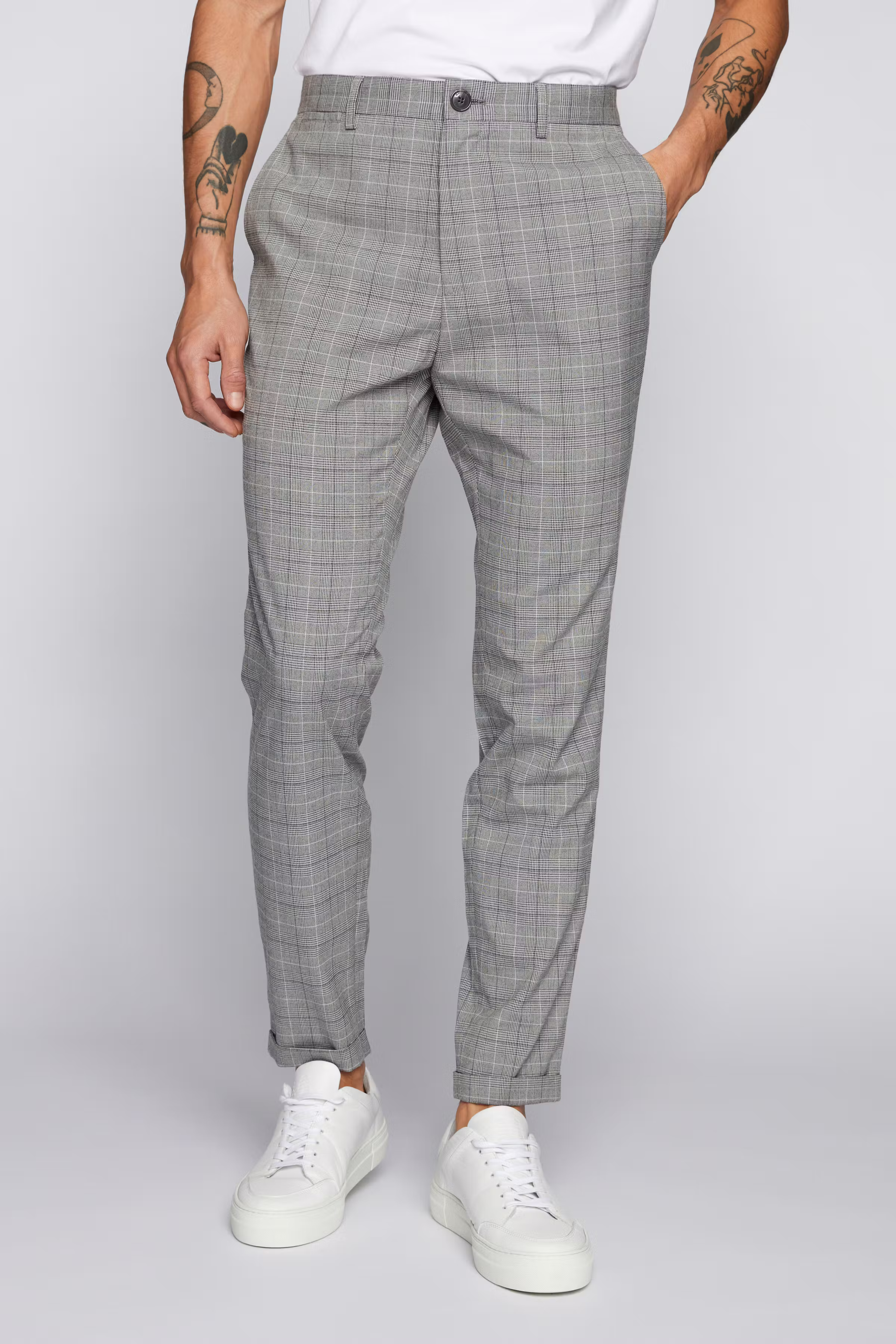 MAliam Hose LOOKBOOK FRONT 30206688-163915