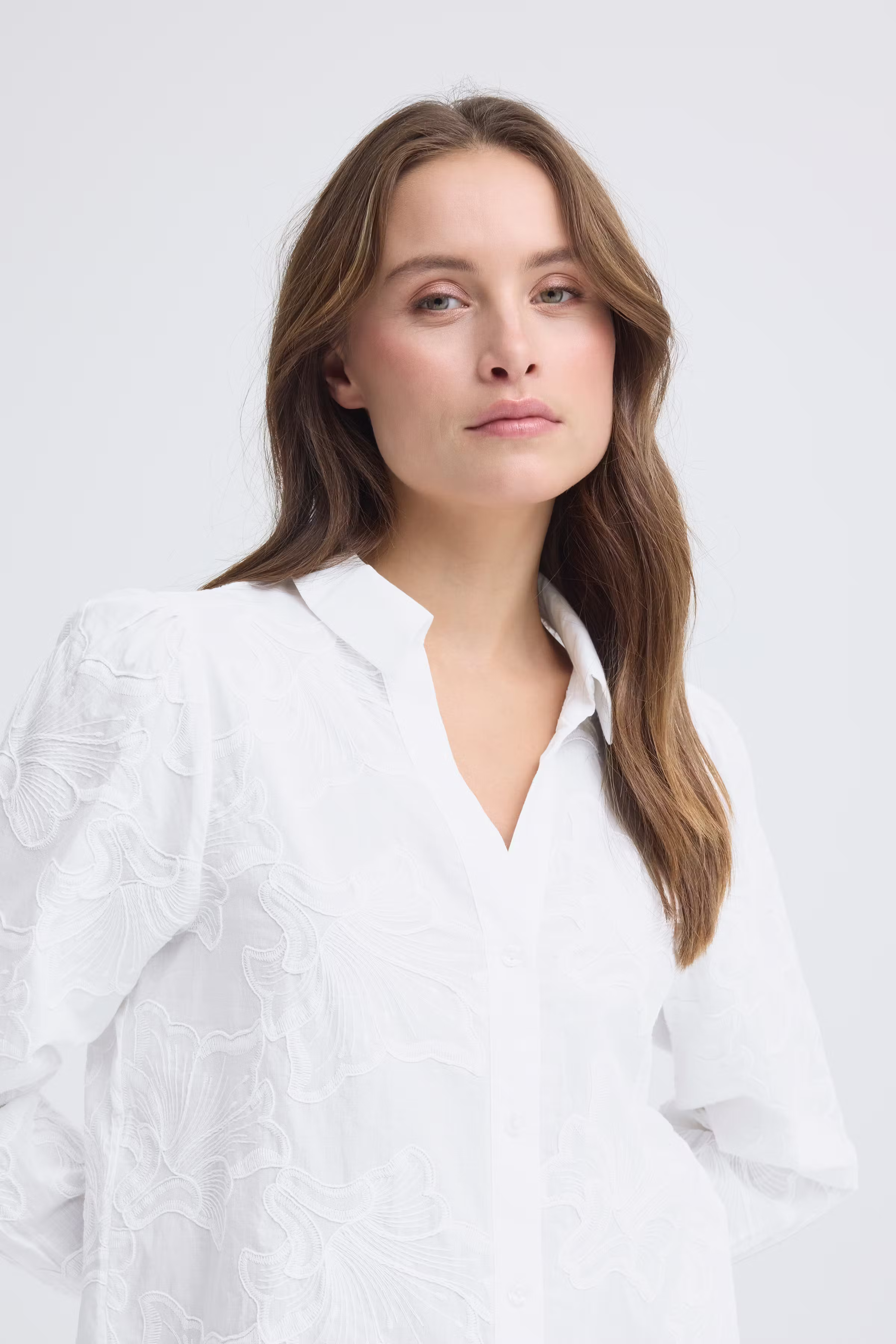 SBTHEA Bluse LOOKBOOK DETAIL 22101162-110105