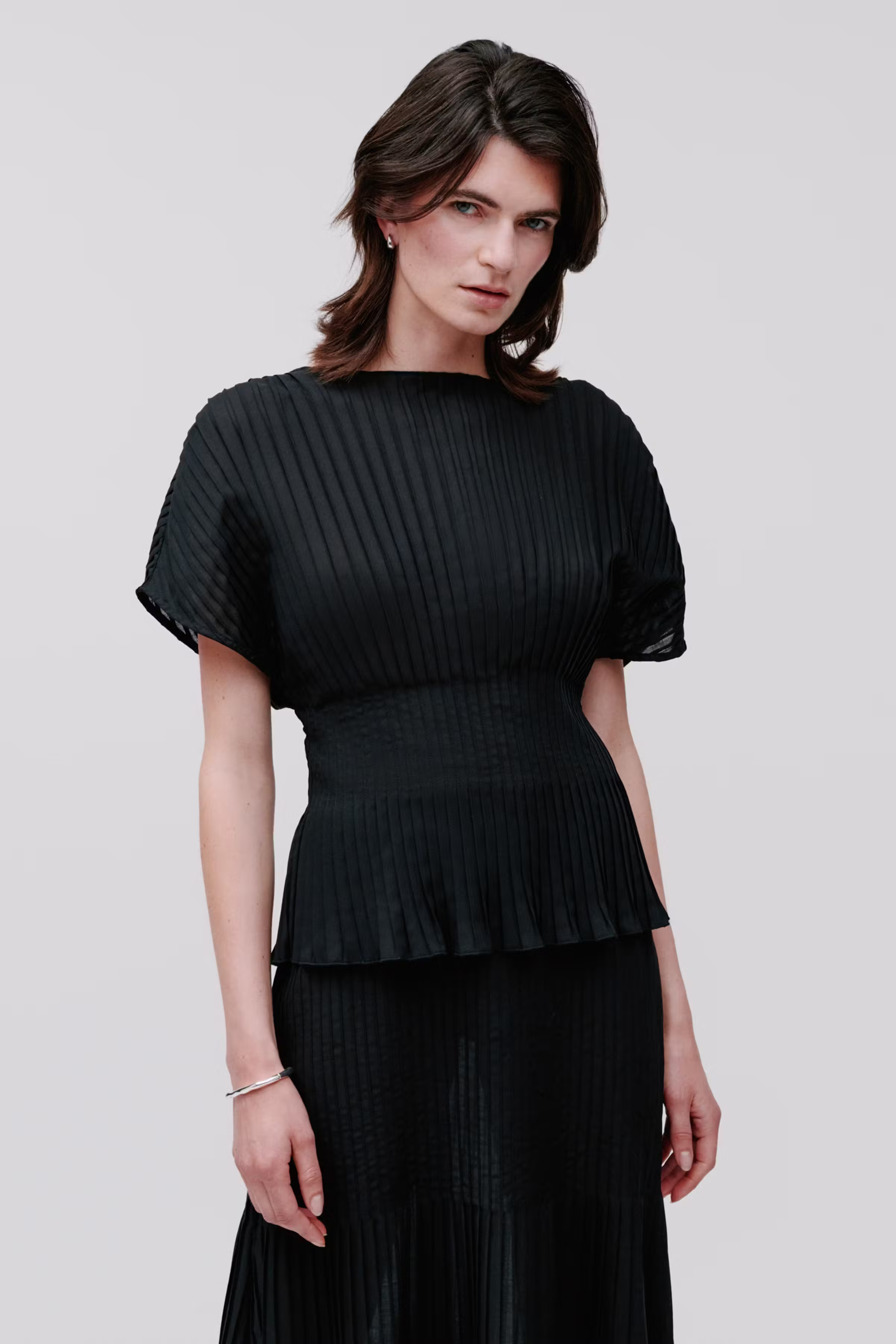 IOTAYE Top LOOKBOOK FRONT 30600736-BK999