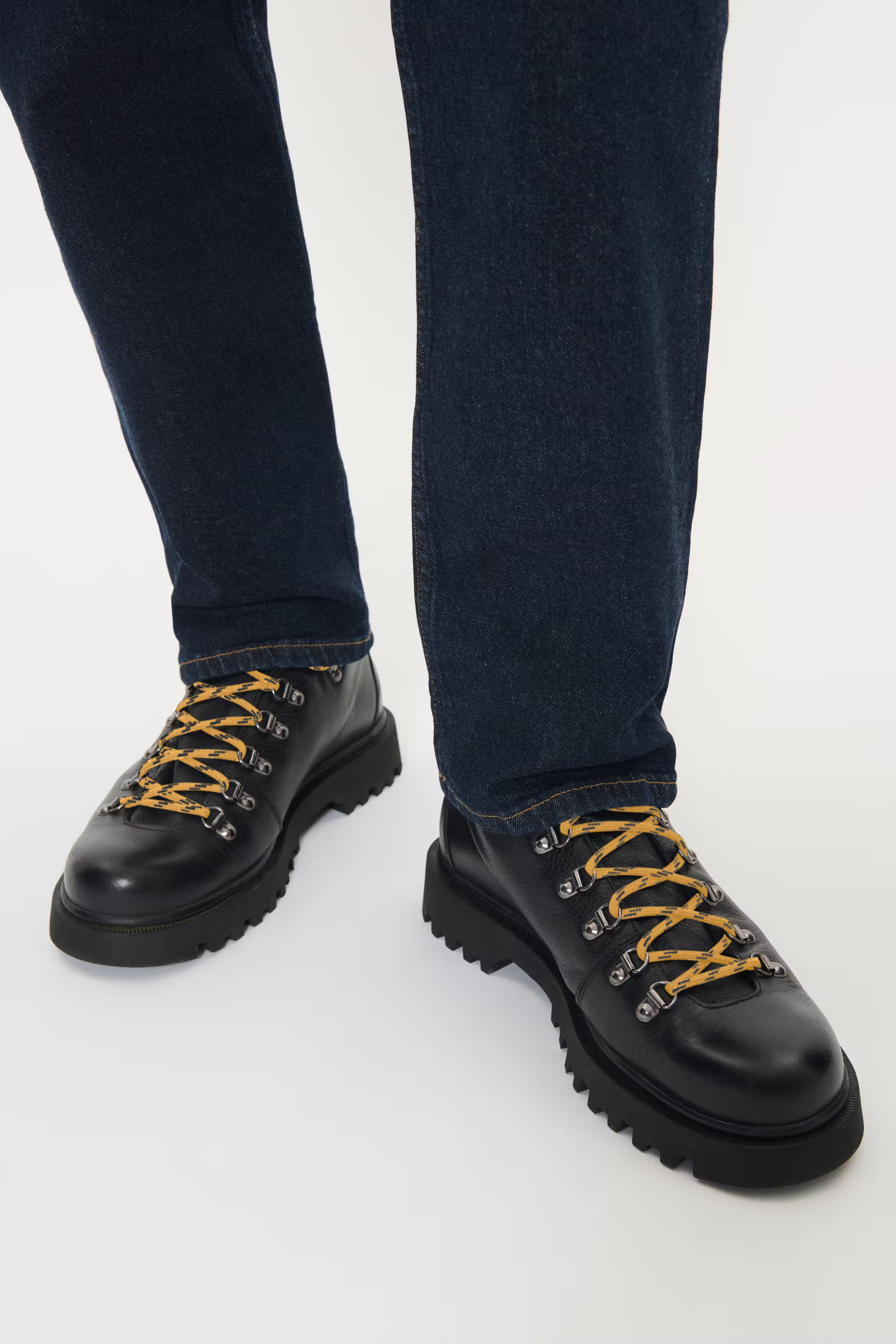 MACamellion Leather Shoe LOOKBOOK DETAIL 30208744-300275