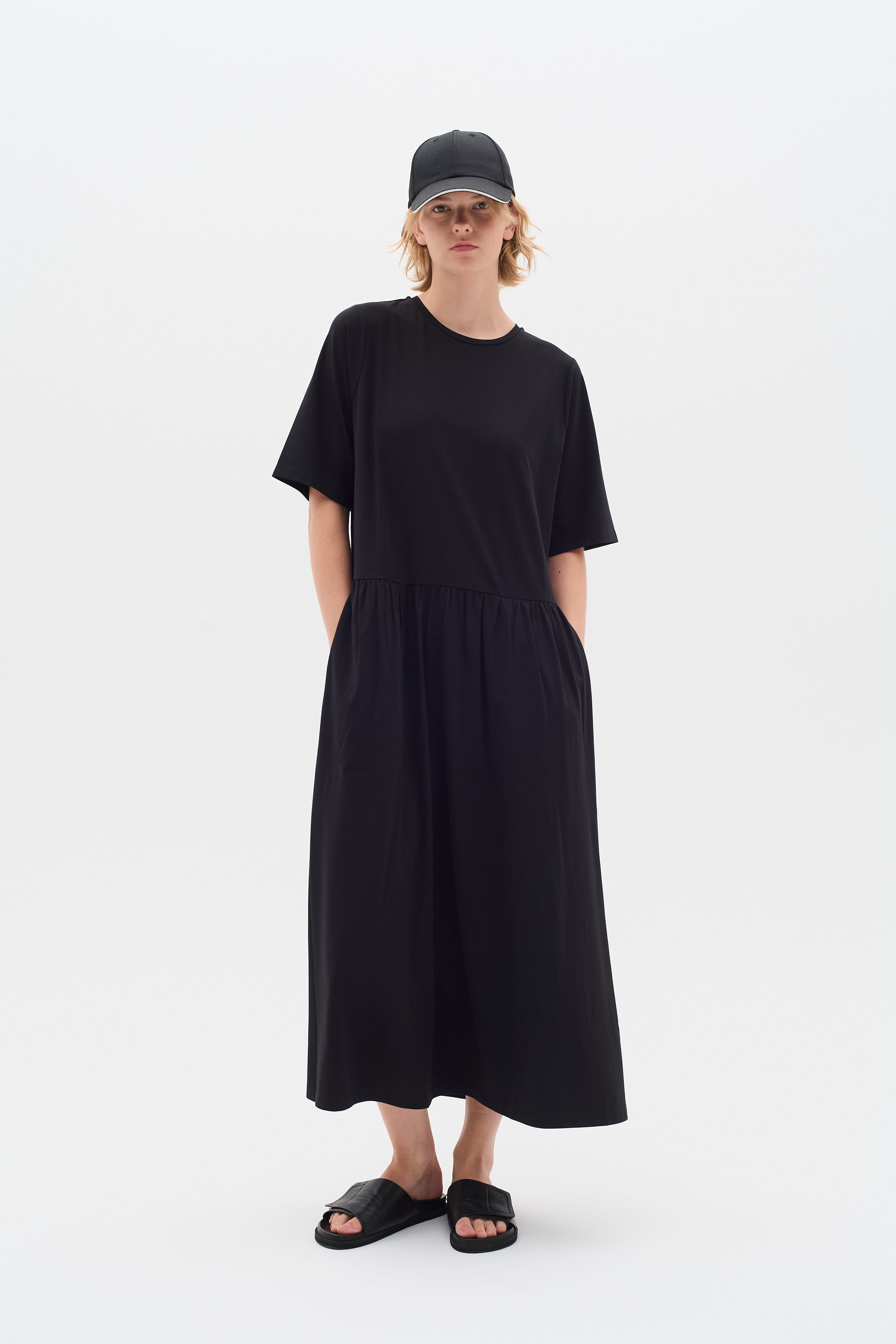 HivieraIW Dress LOOKBOOK FRONT 30110390-194008