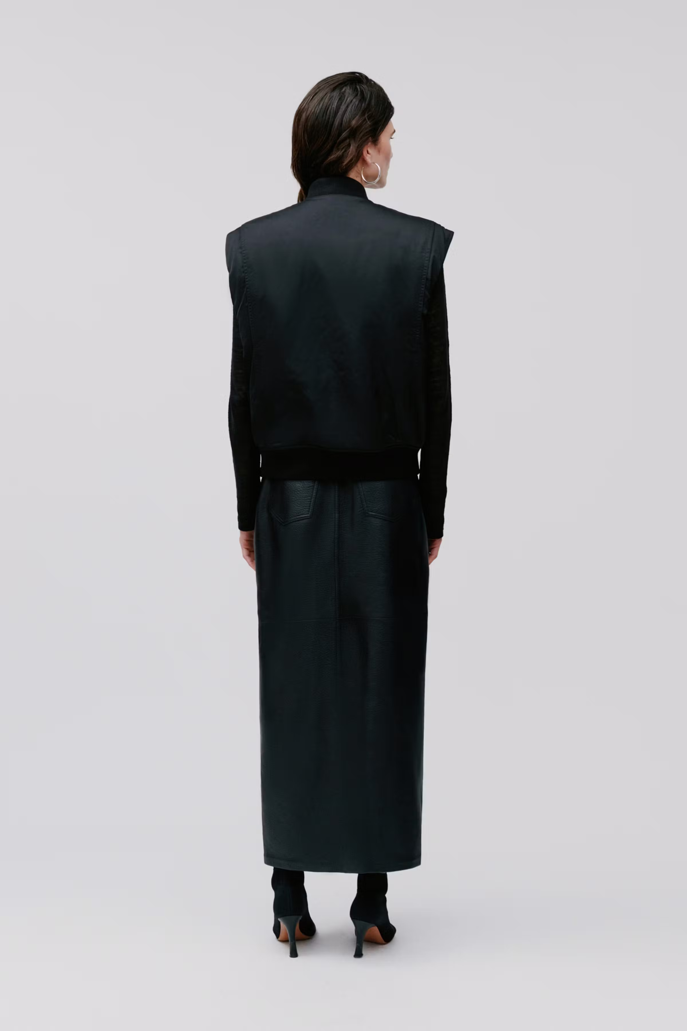 JAMILA waistcoat LOOKBOOK BACK 30600764-BK999