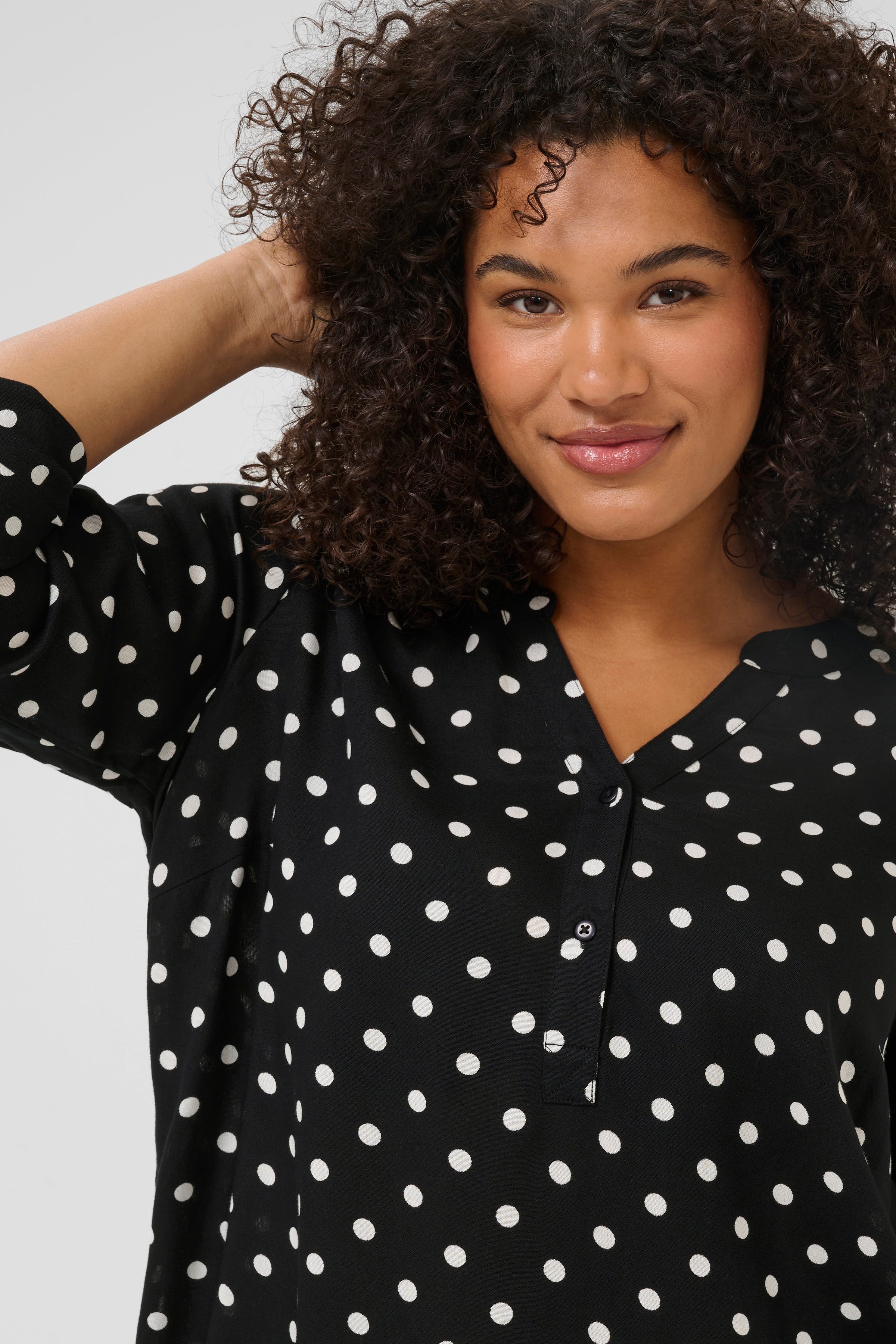 KCsida Bluse LOOKBOOK DETAIL 10583374-107875