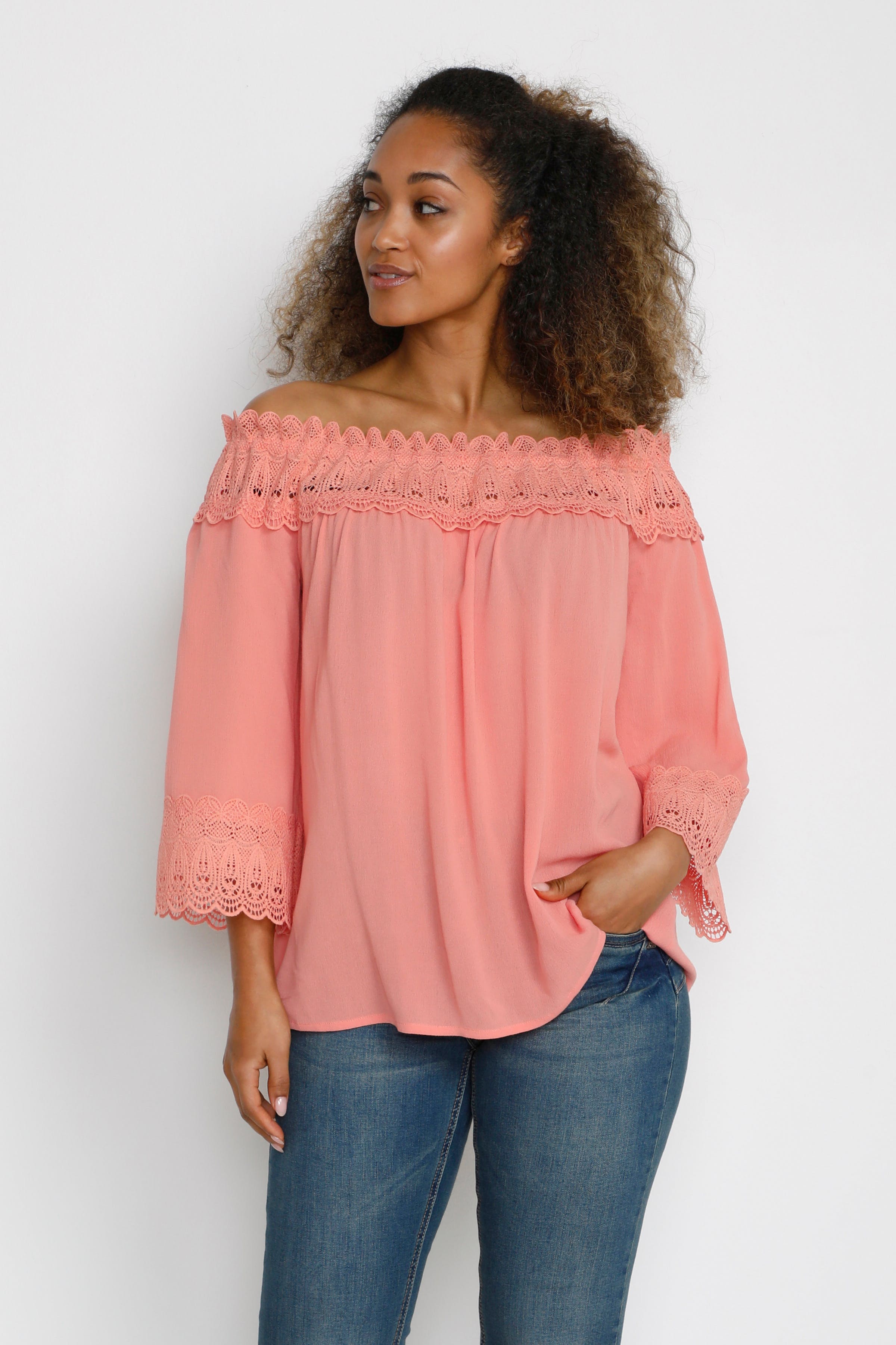 CRBea Bluse LOOKBOOK FRONT 10608022-161529