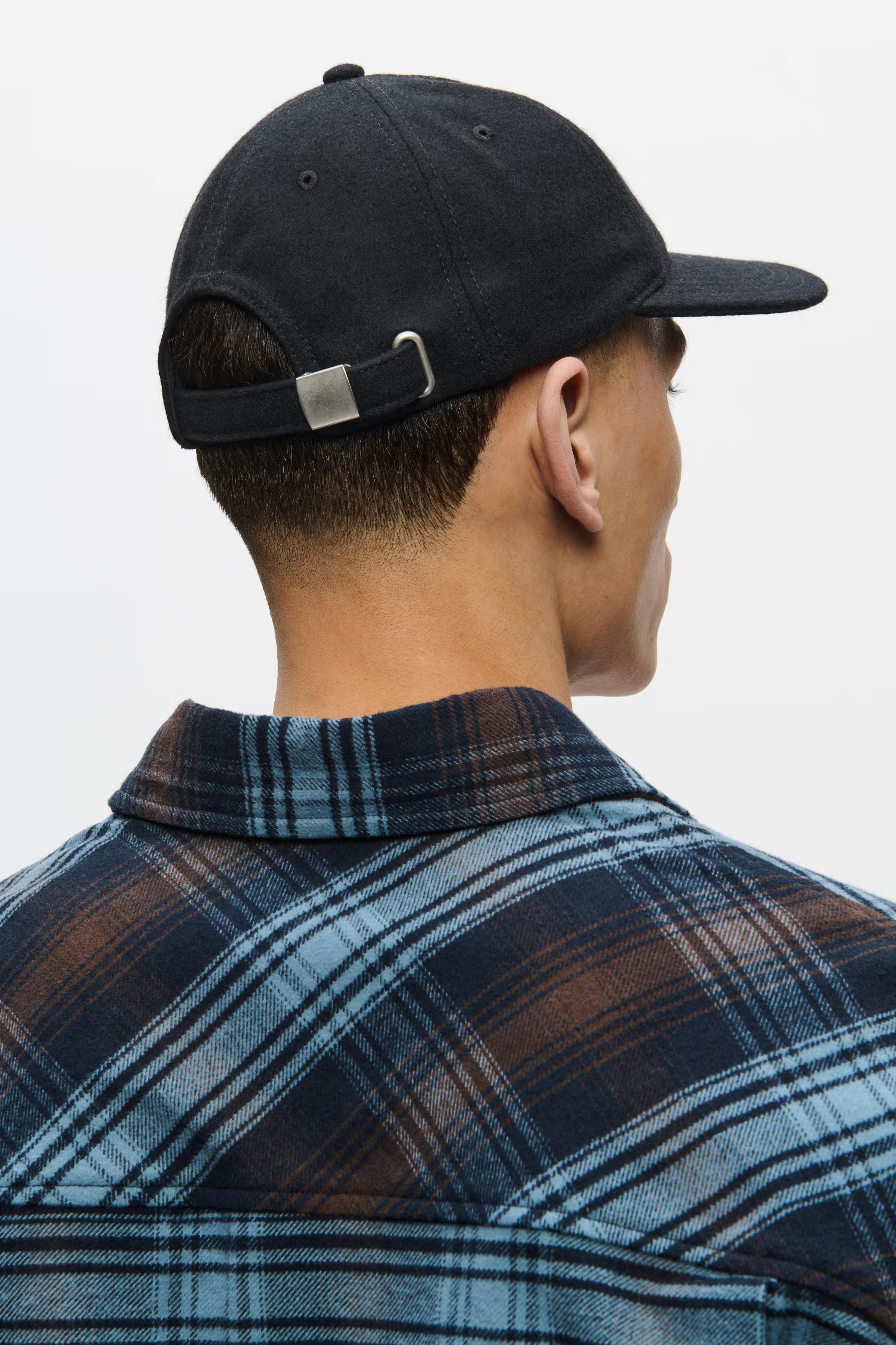 WWAA Kappe LOOKBOOK DETAIL 30251593-303700