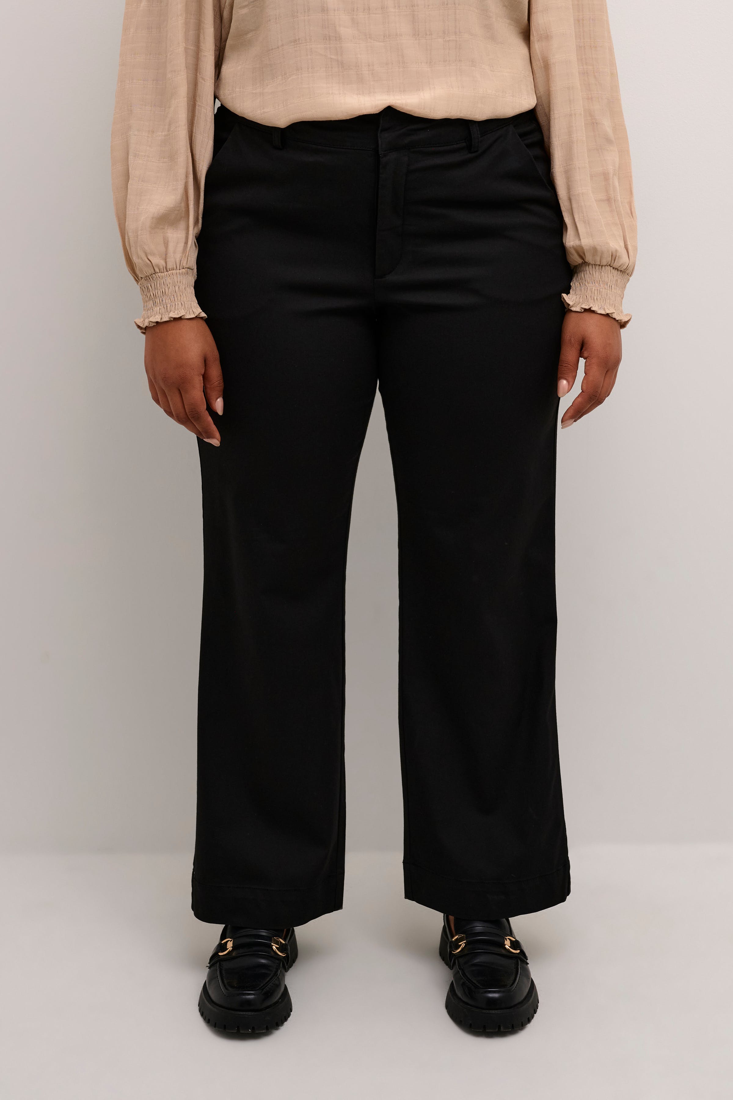 KCleana Flared Trousers LOOKBOOK FRONT 10582015-100121