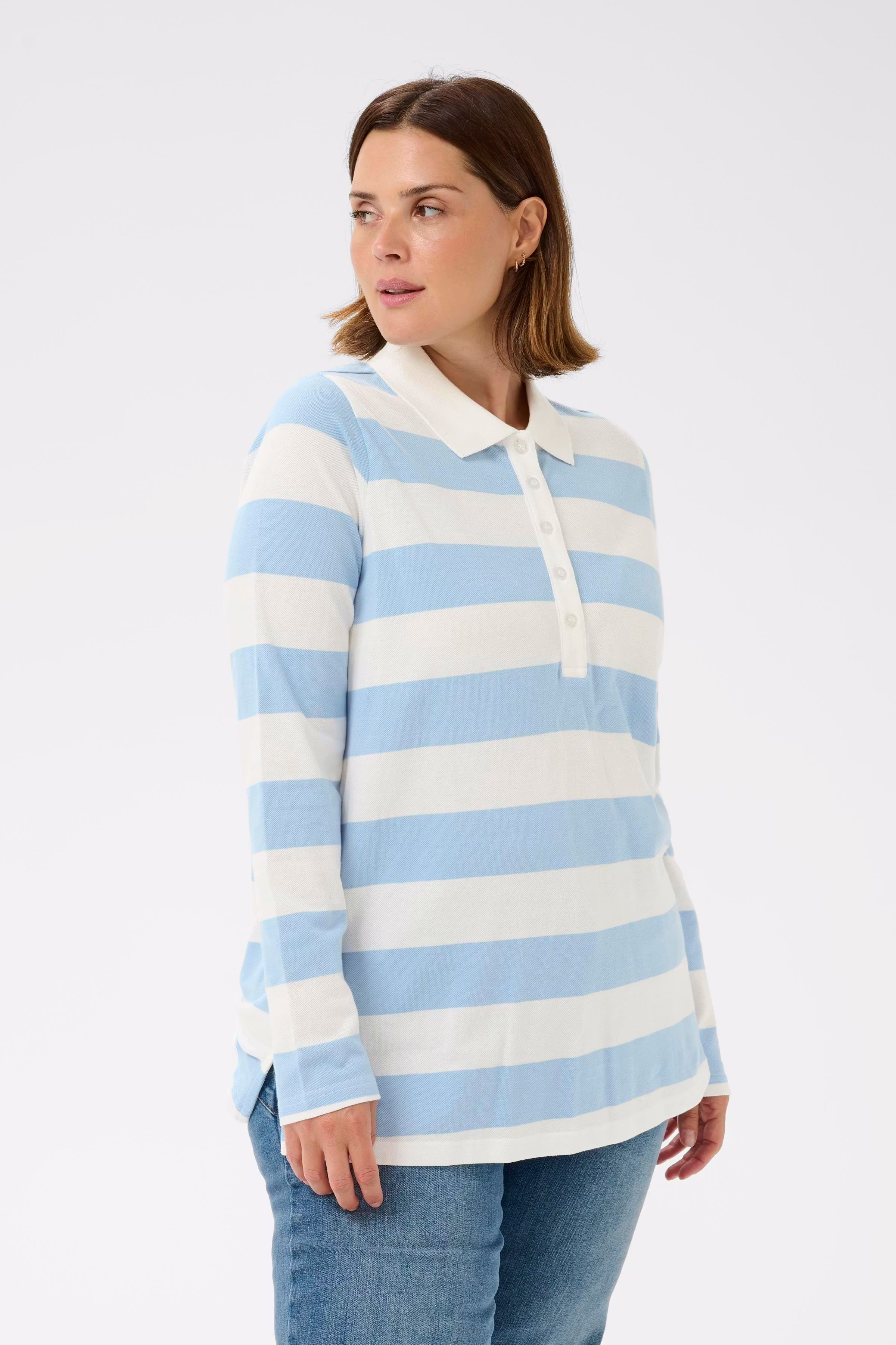 KCmiana Randig Långärmad Piké LOOKBOOK FRONT 10583934-108952