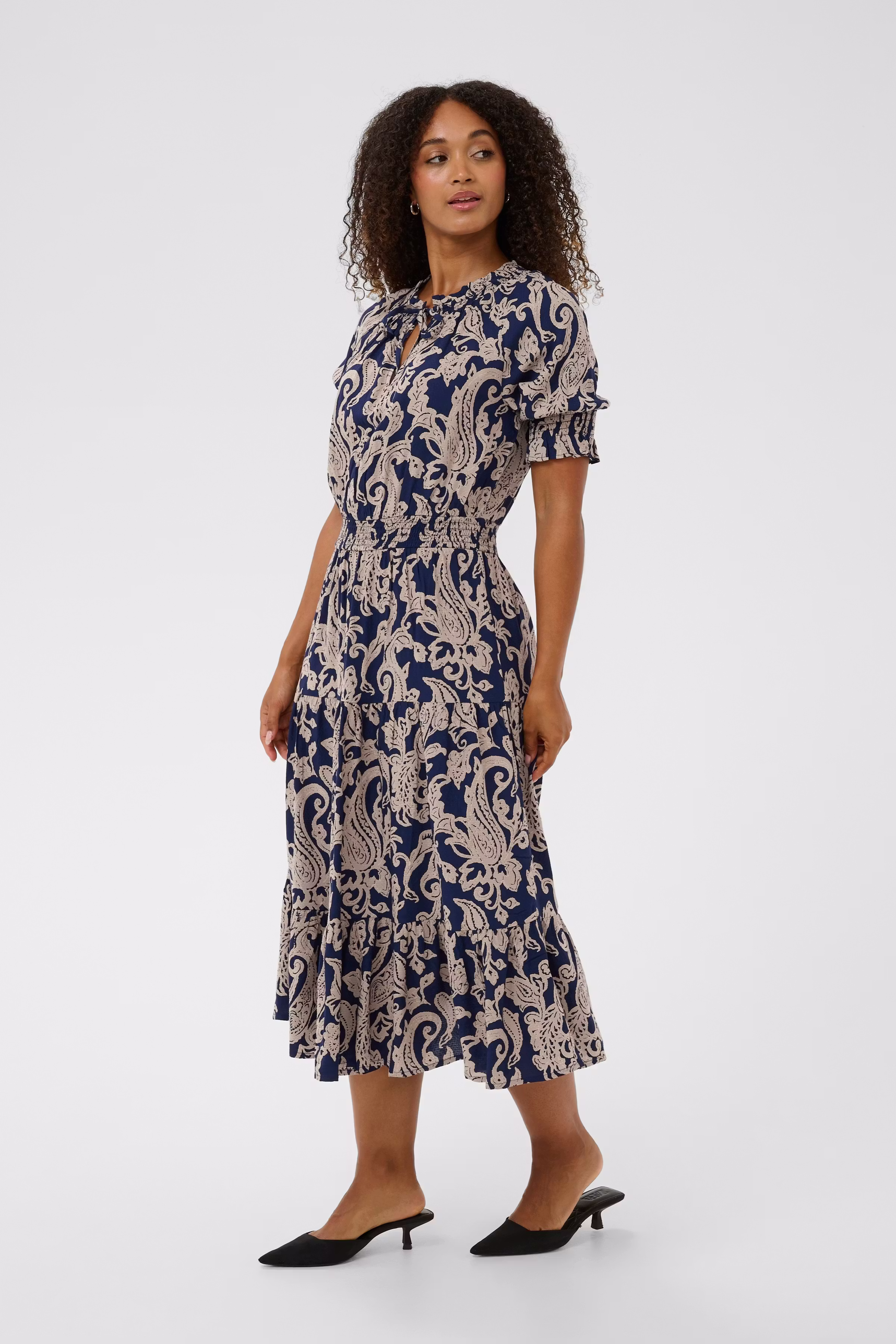 CRLucy Dress LOOKBOOK FRONT 10615288-106905