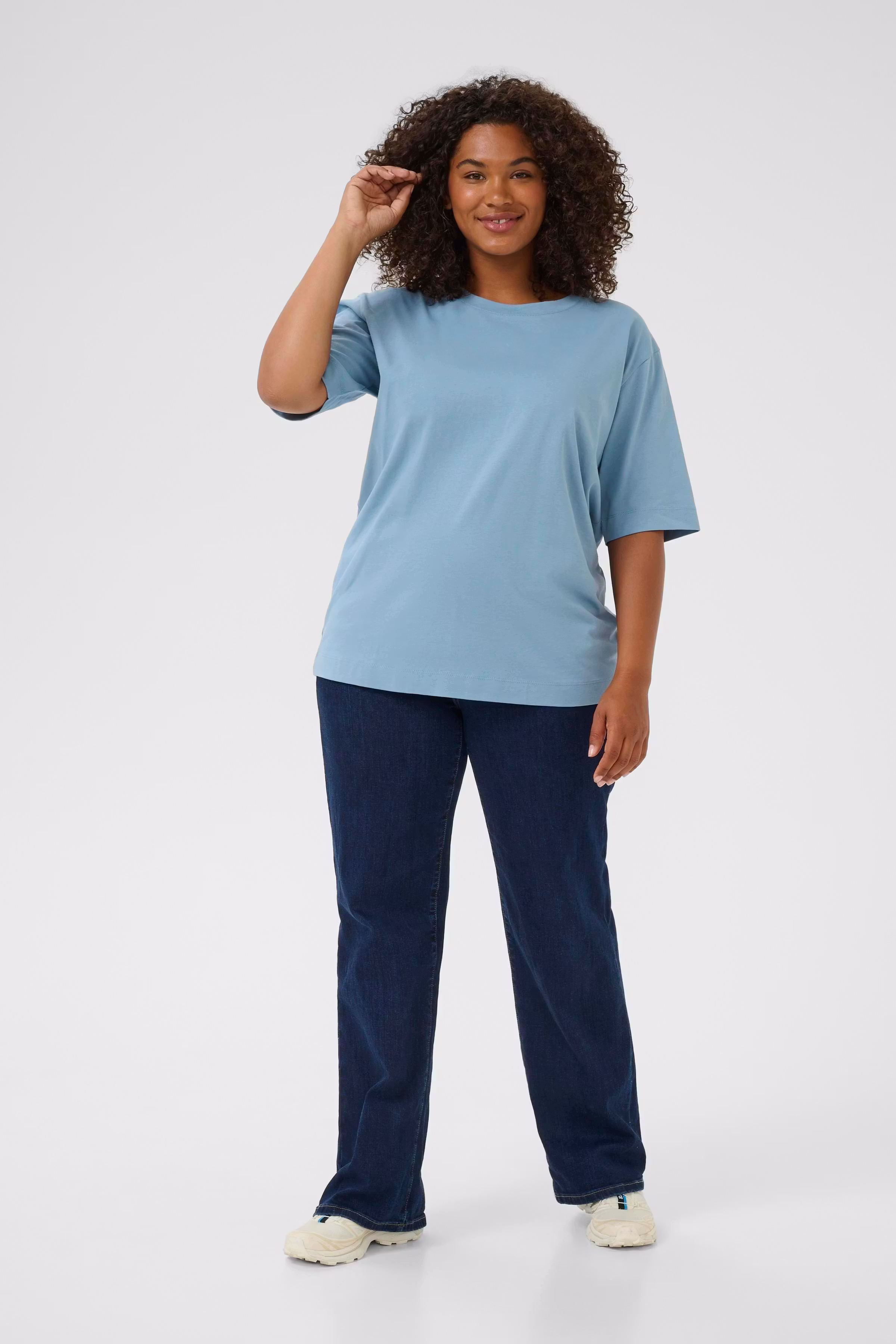 KCmina T-shirt LOOKBOOK FRONT 10583008-174018