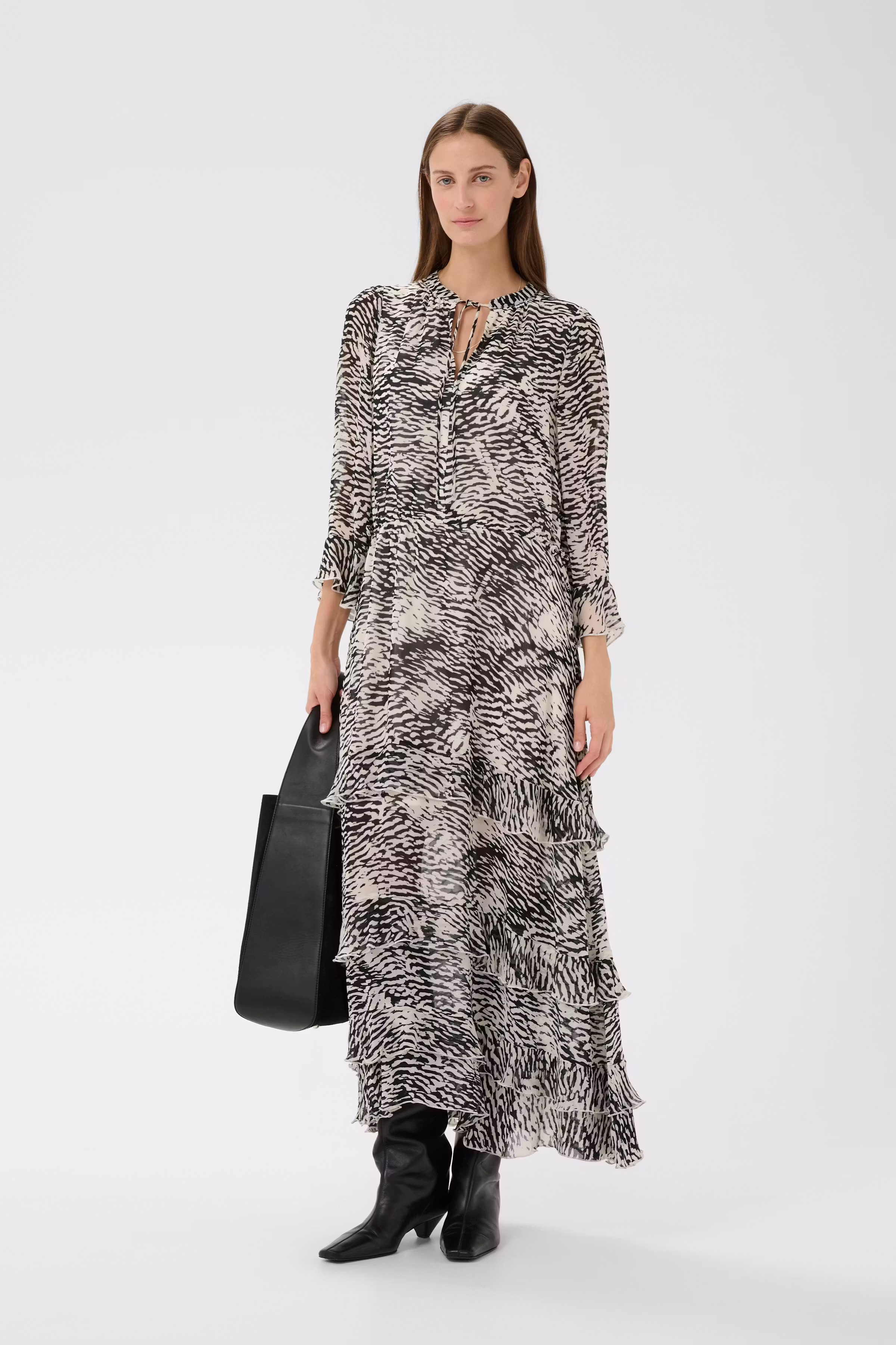 LYONIW Dress LOOKBOOK FRONT 30112348-900006528