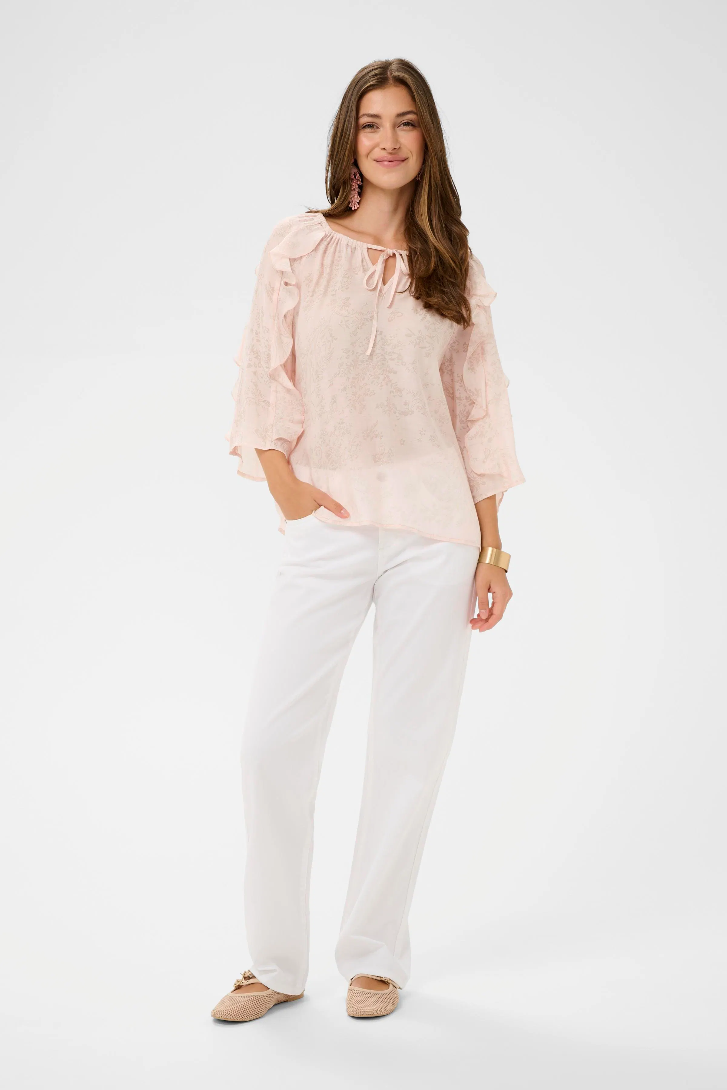 CRAmy Bluse LOOKBOOK FRONT 10614781-131504