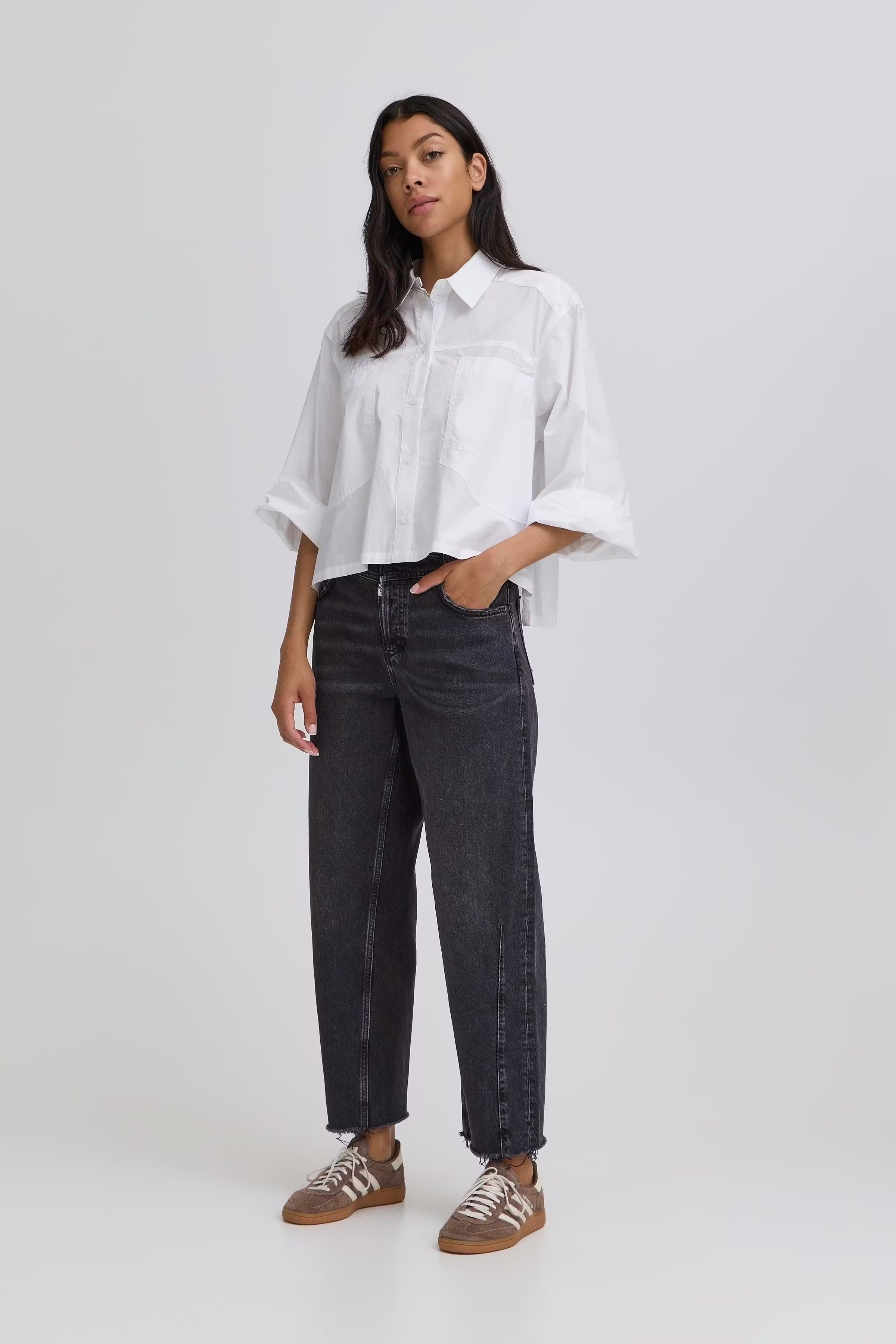 BACAMMEO Cropped Jeans LOOKBOOK FRONT 50405285-205277