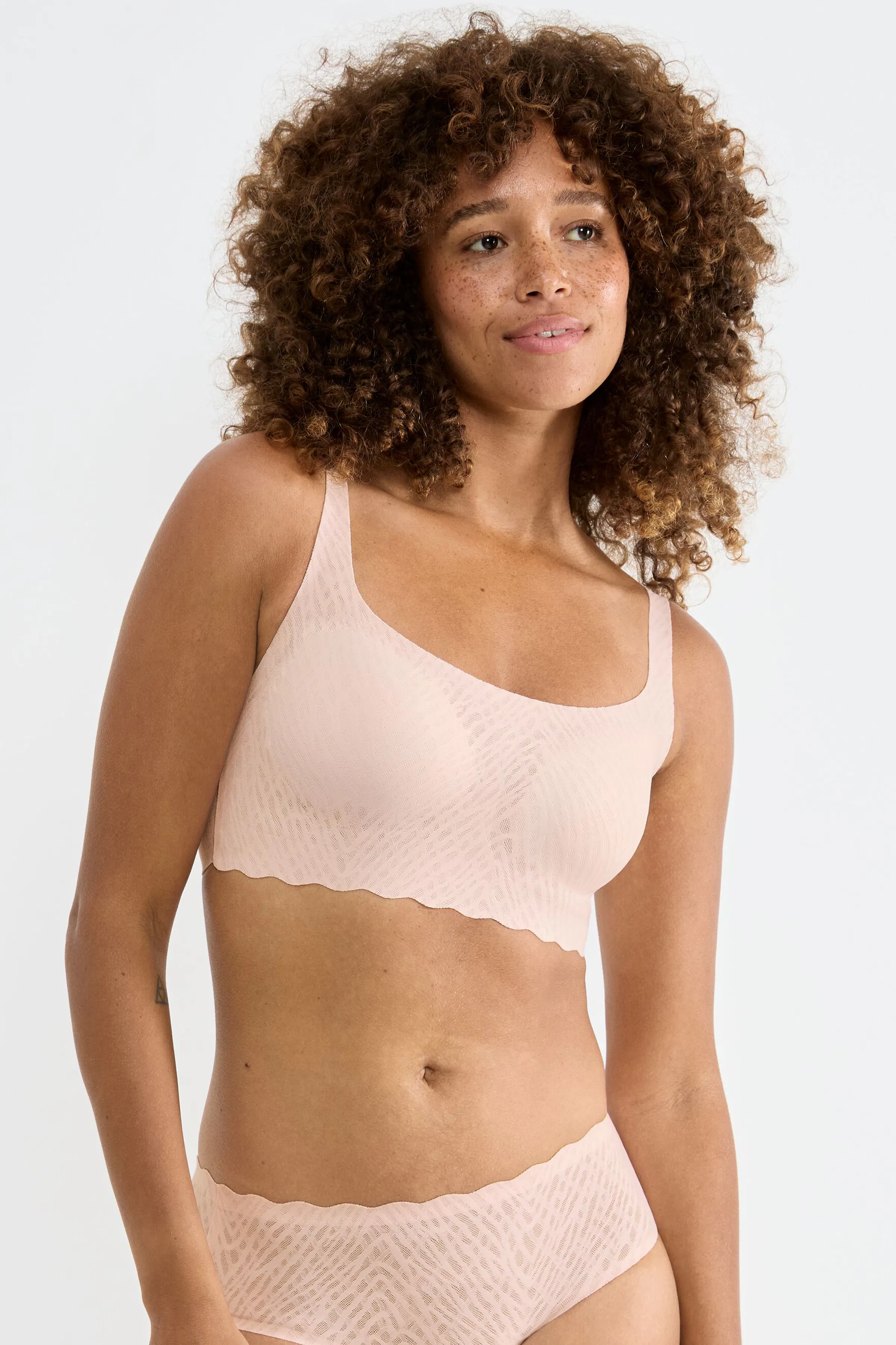 sloggi BH LOOKBOOK FRONT 40551632-400910