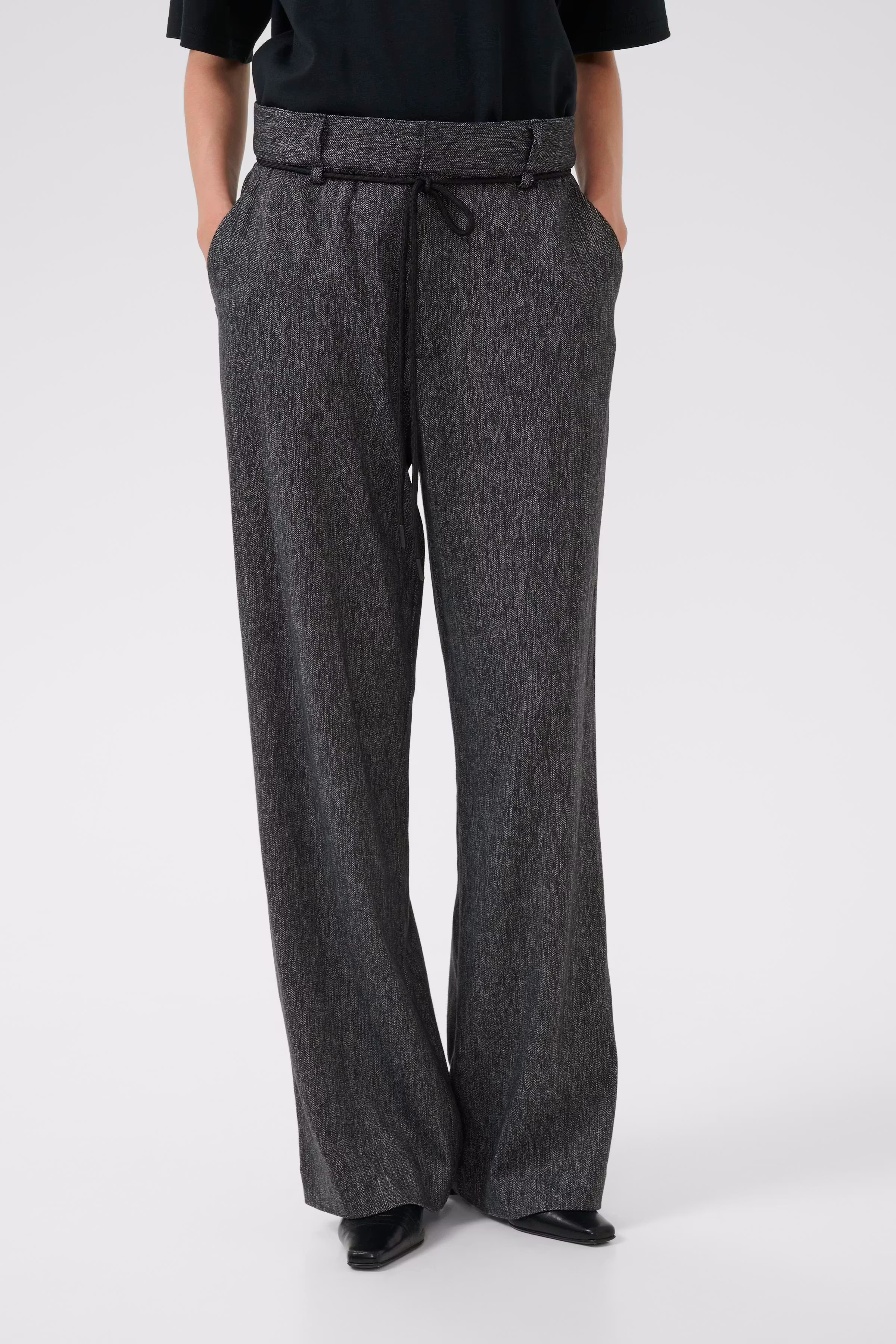 KBBlair Bukser LOOKBOOK FRONT 10105596-194008