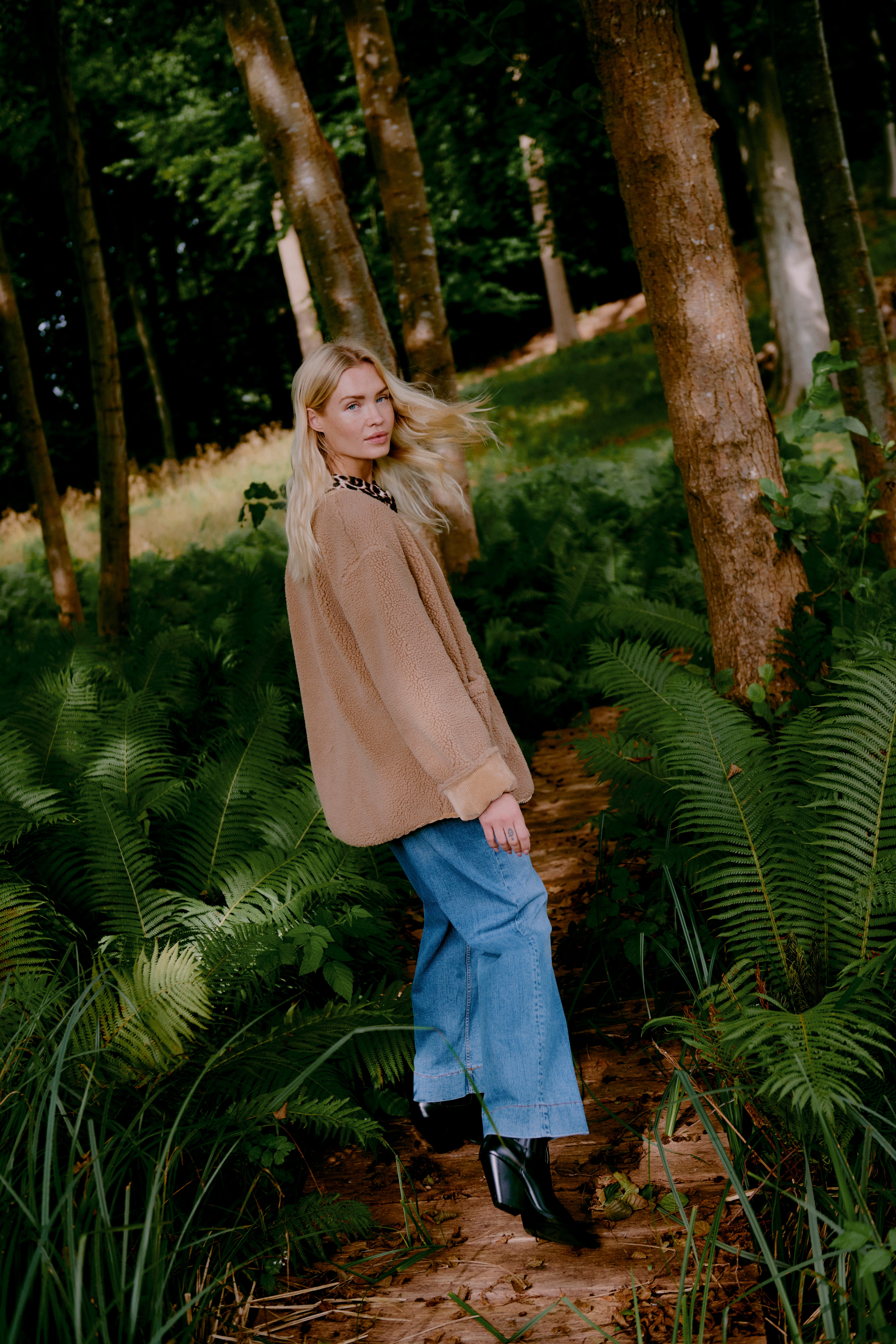 BYDANNA Blazer LOCATION NONE 20813754-181027