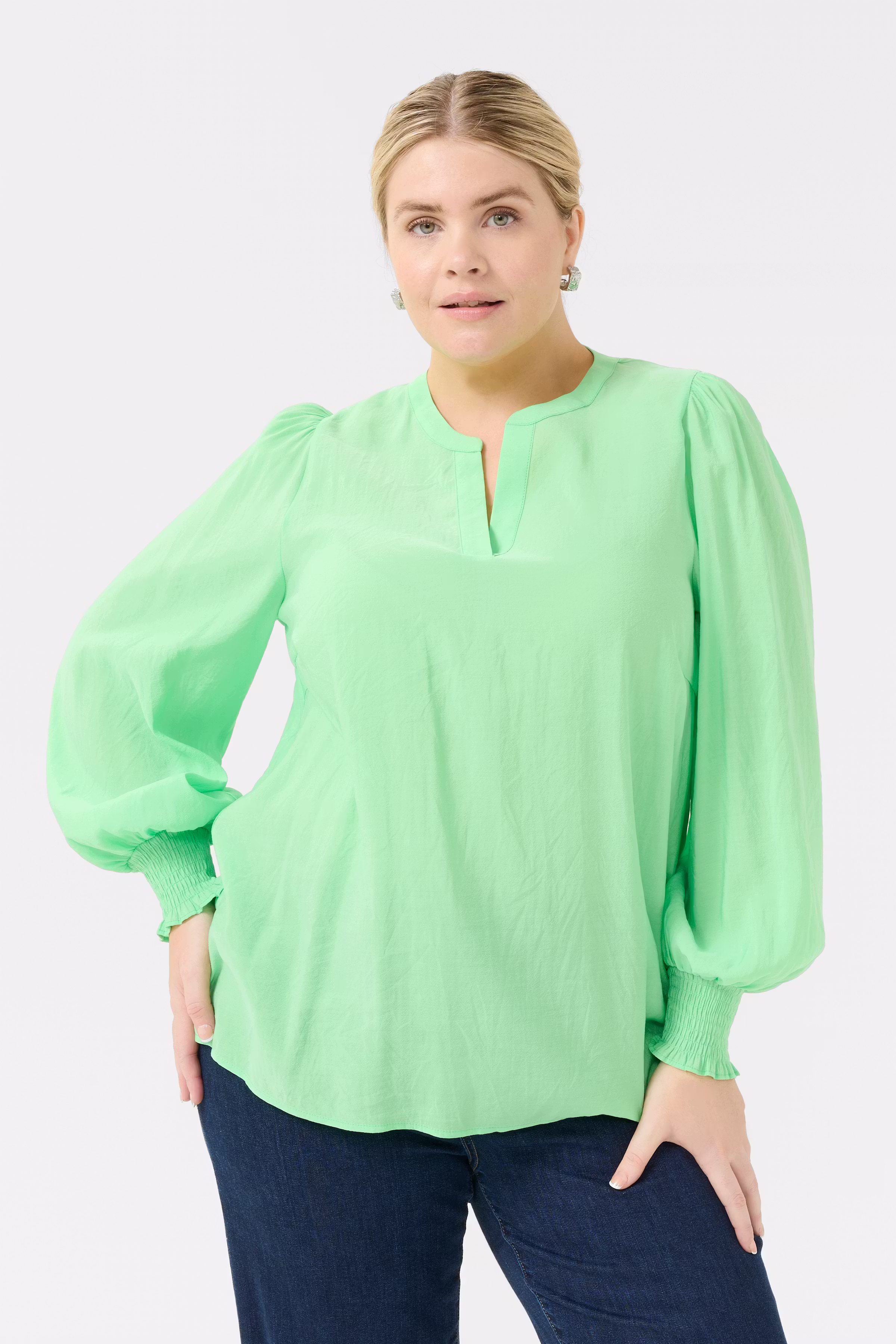 KCmirana Bluse LOOKBOOK FRONT 10582875-106896