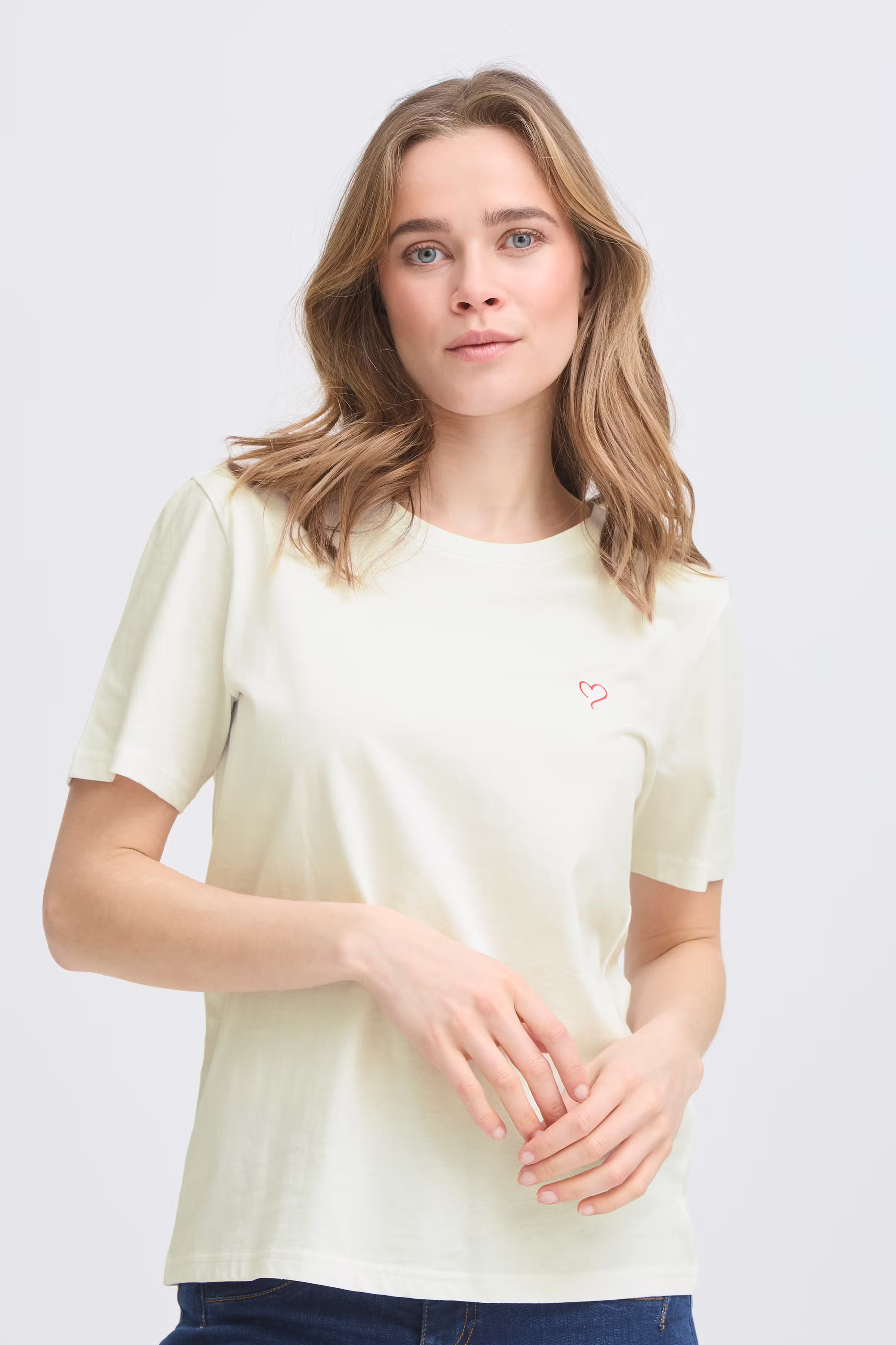 FRHEART T-shirt LOOKBOOK FRONT 20615873-201237