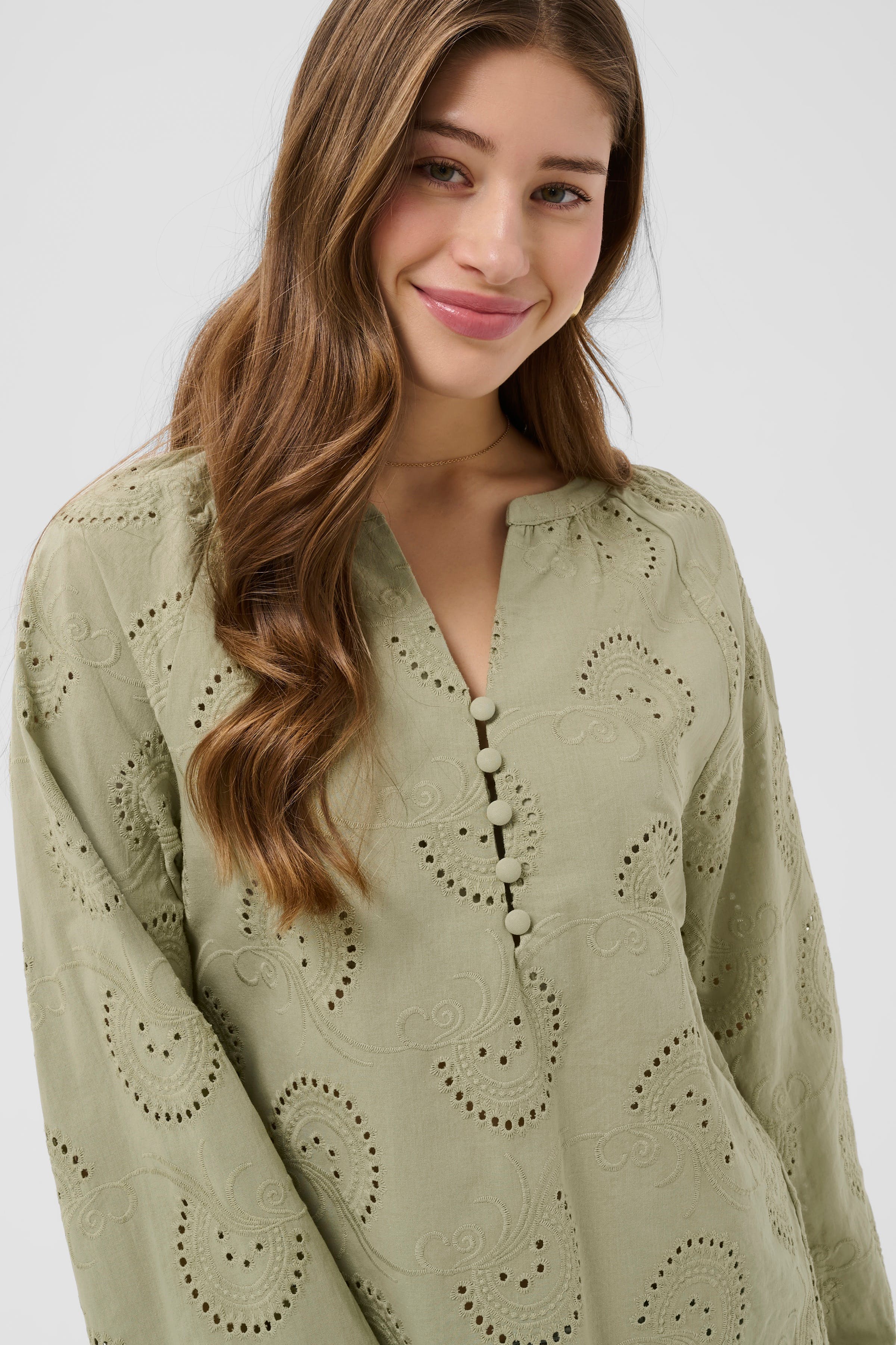 CRDelia Blus LOOKBOOK DETAIL 10613324-160213