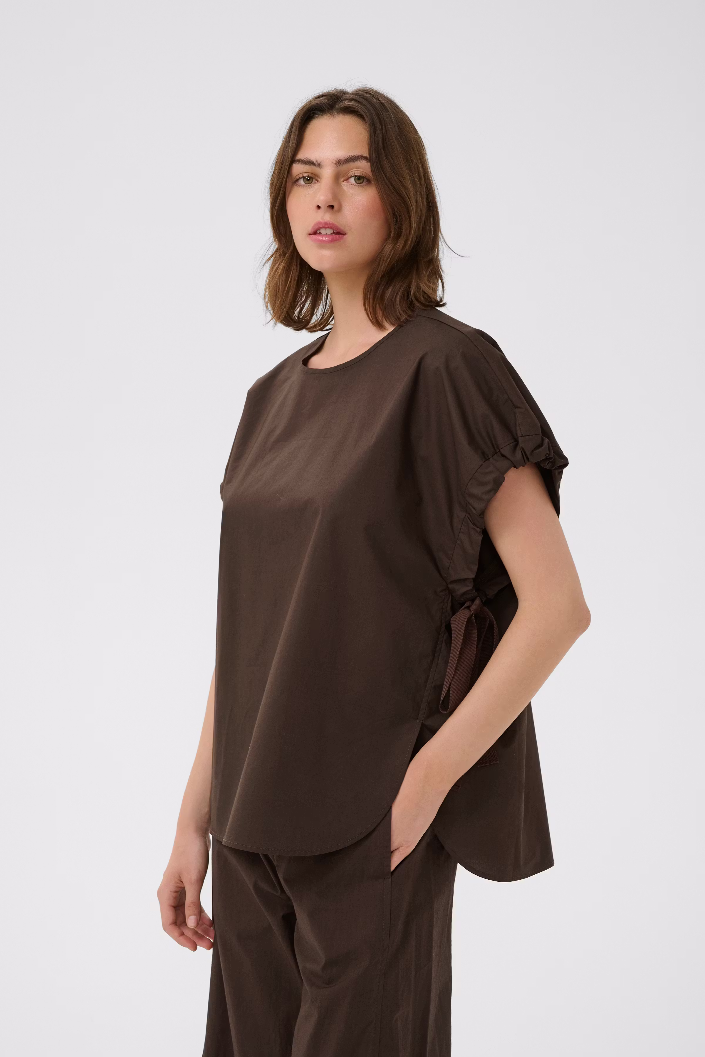 RAVENIW Bluse LOOKBOOK FRONT 30112500-190915