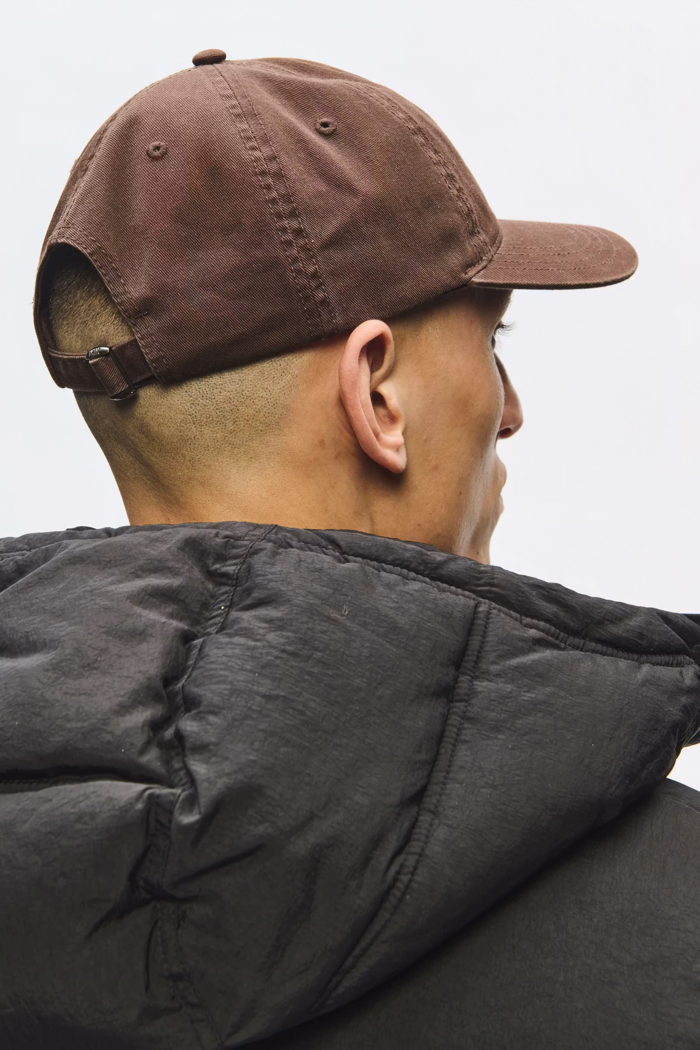 WWLow Caps LOOKBOOK DETAIL 30251367-190840